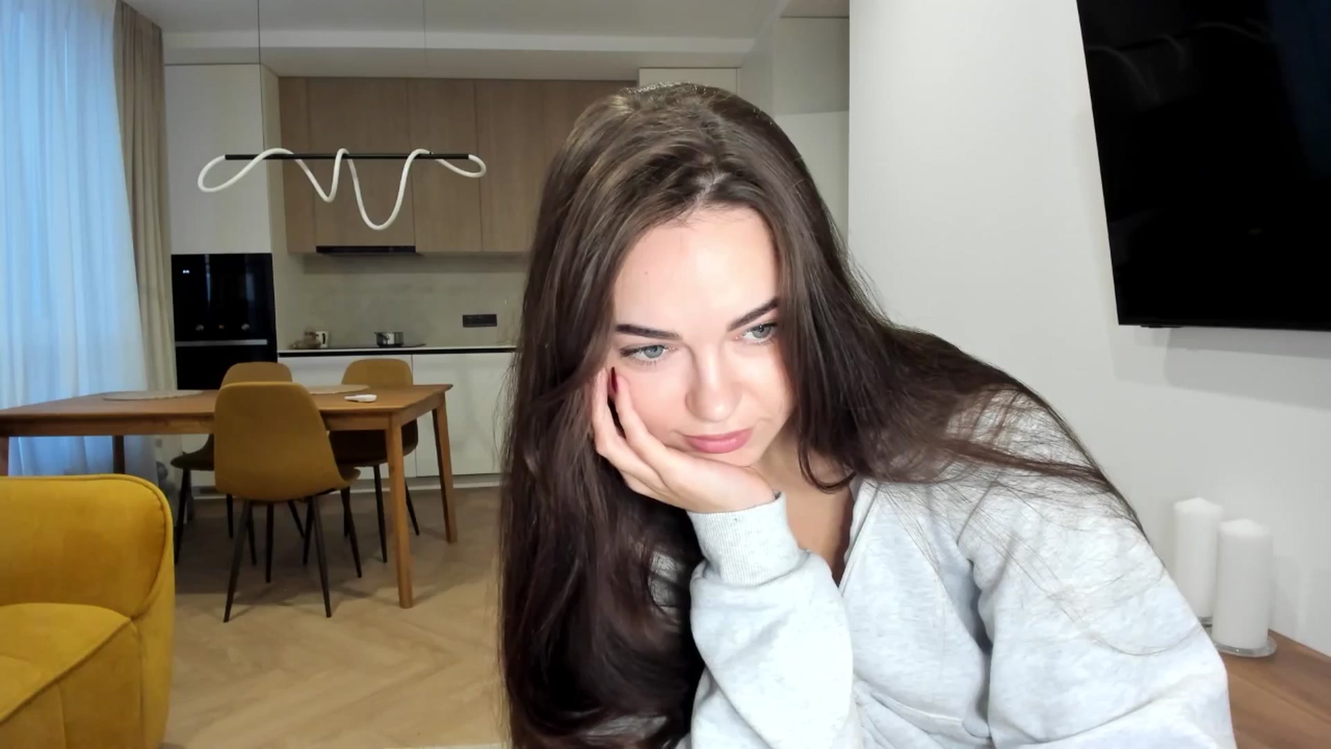 Gallery image thumbnail from BeeTheQueen's myfreecams stream on, 05/01/2026, 17:34 image 11 of 20