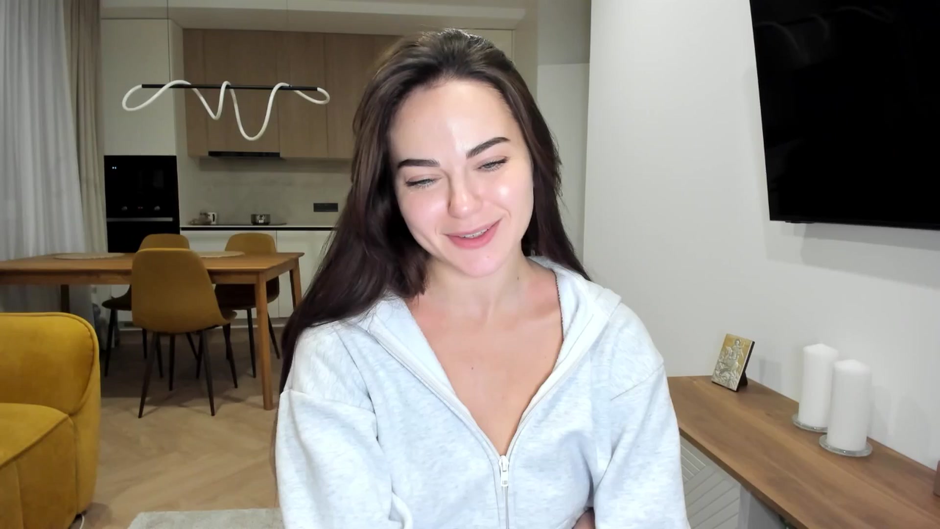 Gallery image thumbnail from BeeTheQueen's myfreecams stream on, 05/01/2026, 20:18 image 19 of 20