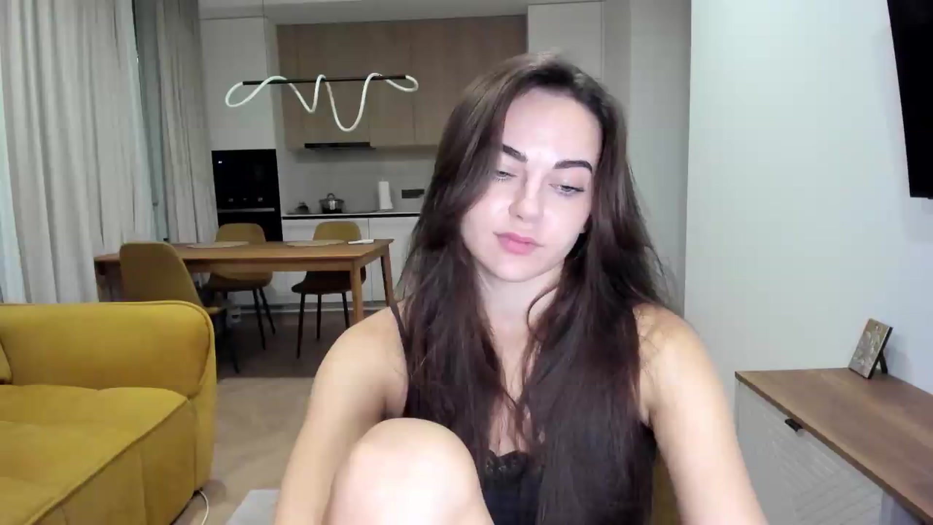 Gallery image thumbnail from BeeTheQueen's myfreecams stream on, 05/09/2026, 19:26 image 9 of 20