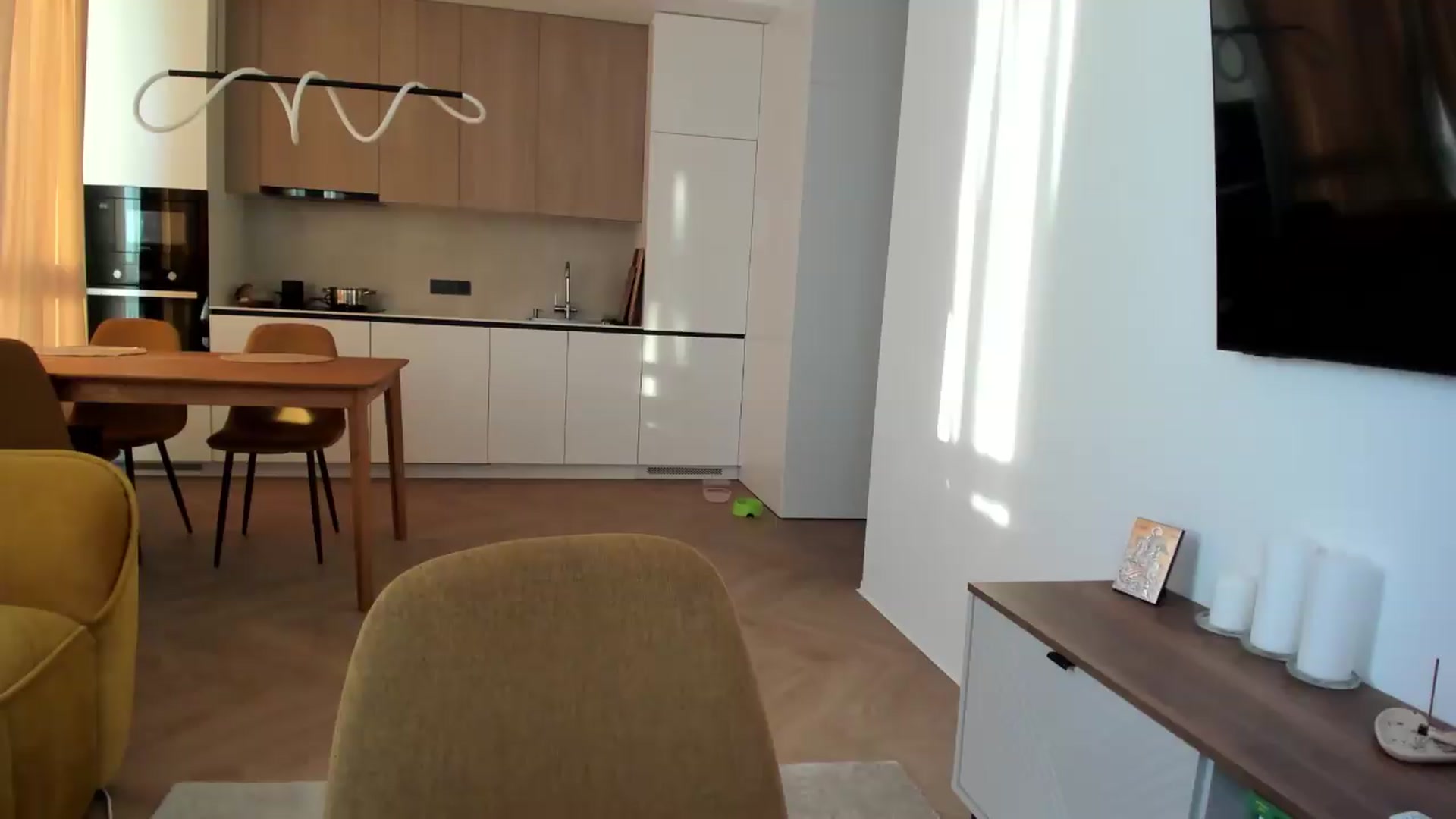 Gallery image thumbnail from BeeTheQueen's myfreecams stream on, 05/31/2026, 17:10 image 19 of 20