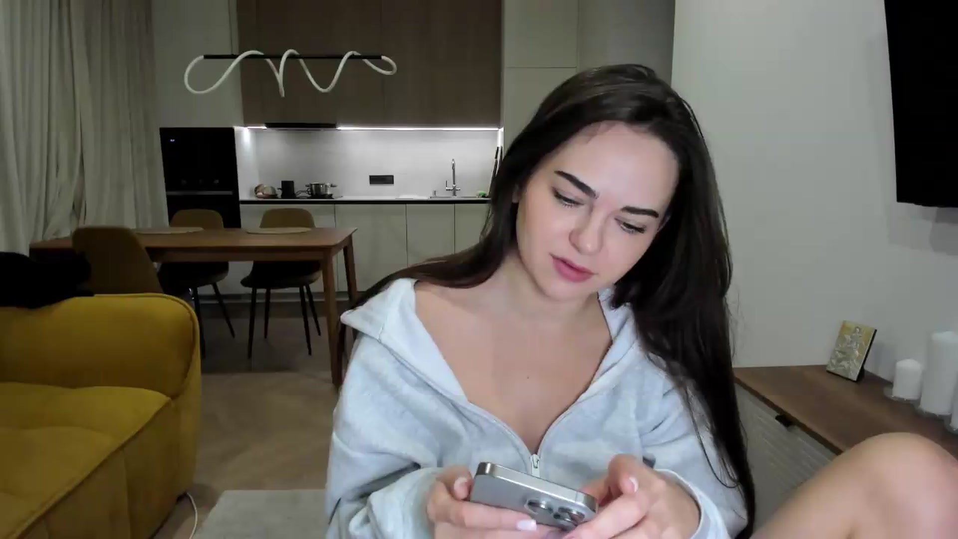 Gallery image thumbnail from BeeTheQueen's myfreecams stream on, 05/31/2026, 19:40 image 3 of 20