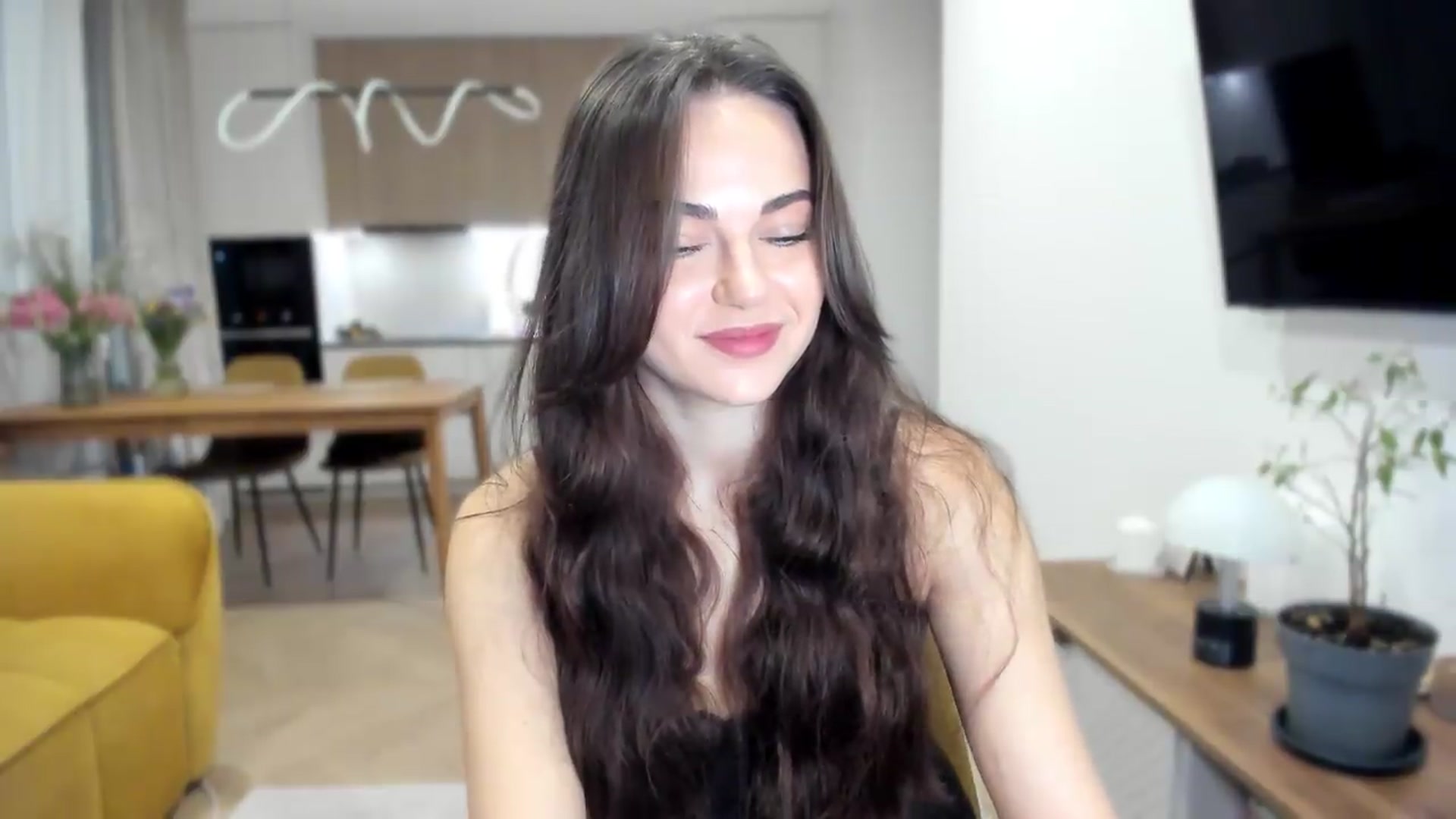 Gallery image thumbnail from BeeTheQueen's myfreecams stream on, 06/15/2026, 19:39 image 5 of 20