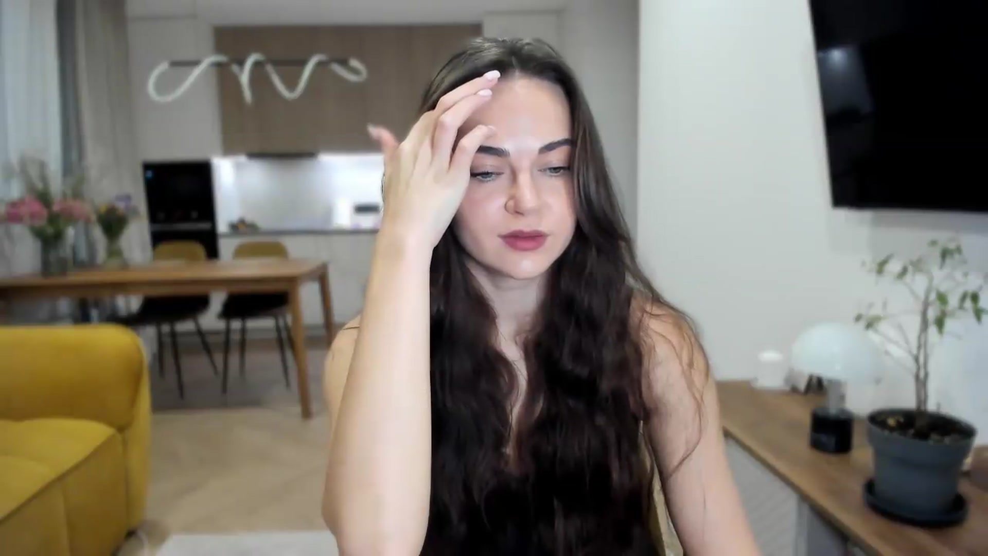 Gallery image thumbnail from BeeTheQueen's myfreecams stream on, 06/15/2026, 19:39 image 4 of 20