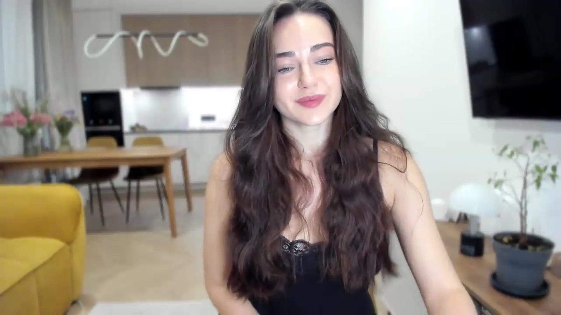 Gallery image thumbnail from BeeTheQueen's myfreecams stream on, 06/15/2026, 19:39 image 19 of 20