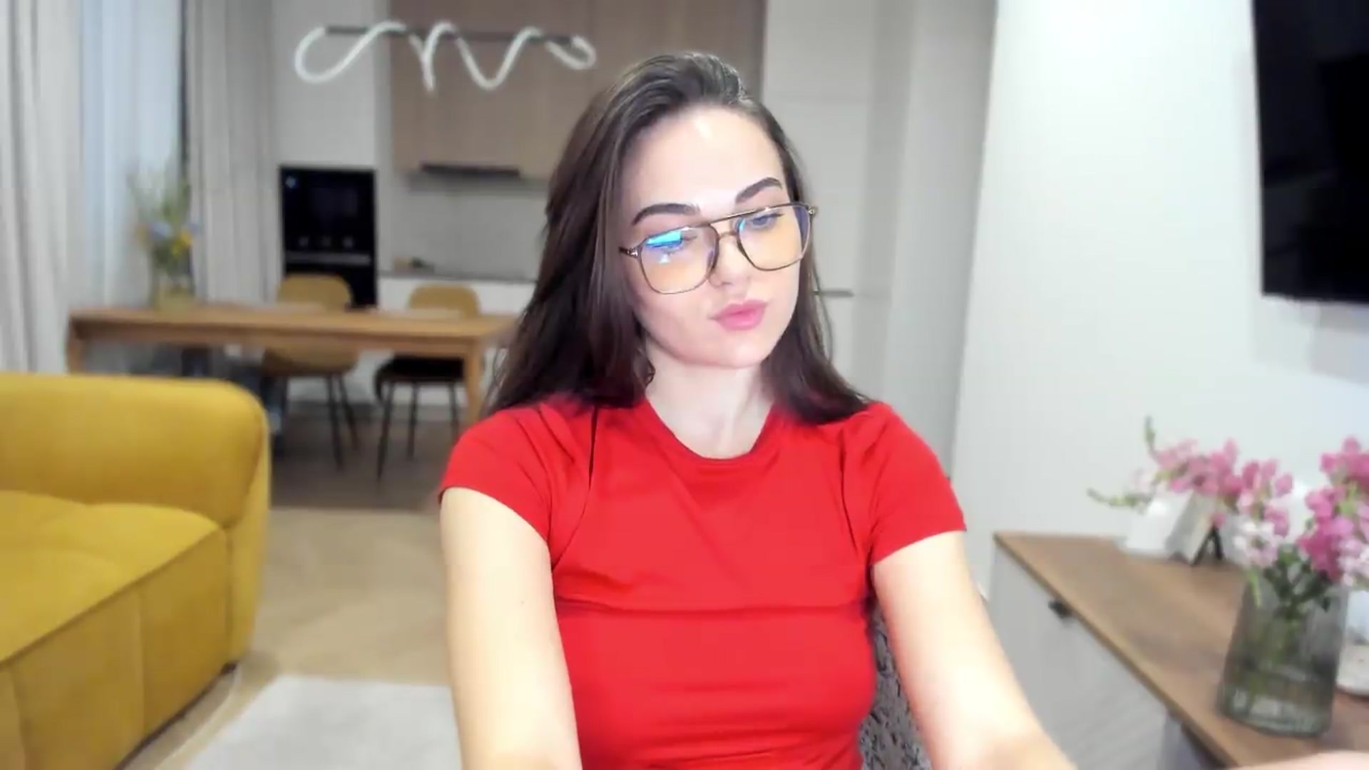 Gallery image thumbnail from BeeTheQueen's myfreecams stream on, 06/20/2026, 20:53 image 15 of 20