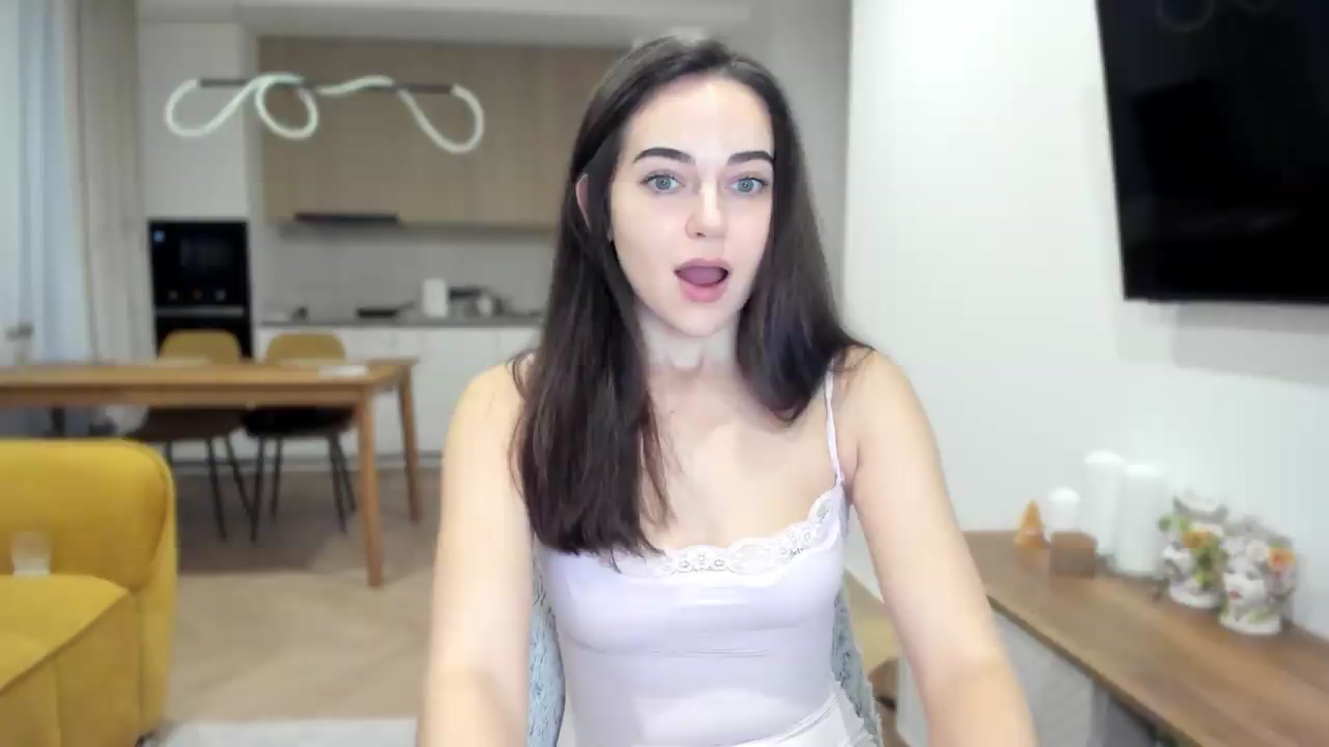 Gallery image thumbnail from BeeTheQueen's myfreecams stream on, 07/05/2026, 18:55 image 16 of 20
