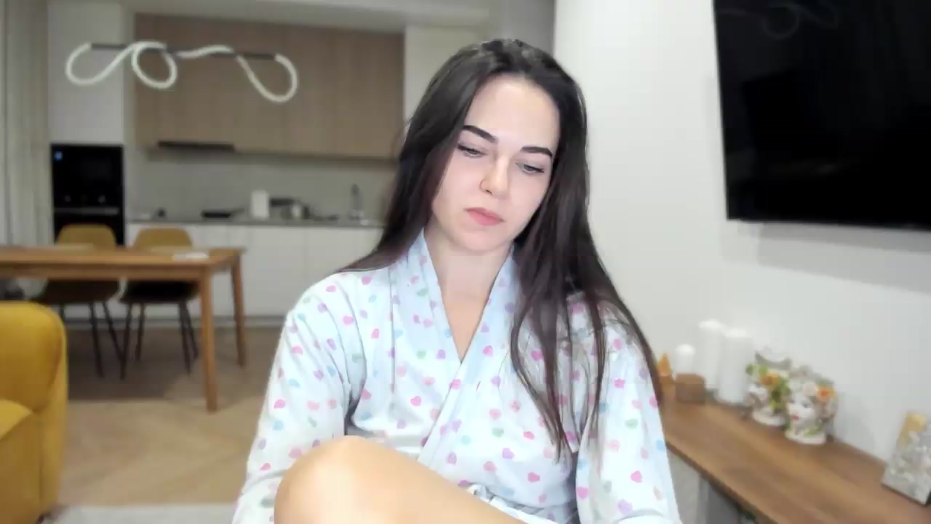 Gallery image thumbnail from BeeTheQueen's myfreecams stream on, 07/05/2026, 20:05 image 3 of 20