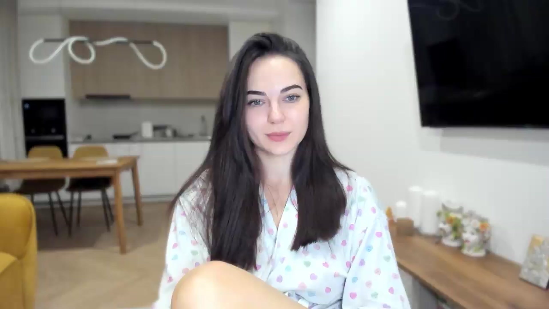 Gallery image thumbnail from BeeTheQueen's myfreecams stream on, 07/05/2026, 20:05 image 14 of 20