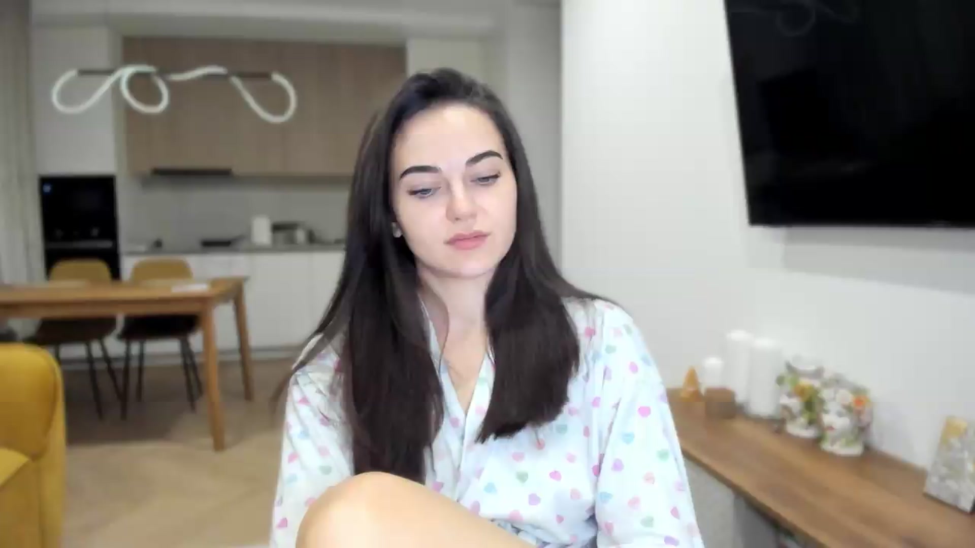 Gallery image thumbnail from BeeTheQueen's myfreecams stream on, 07/05/2026, 20:05 image 18 of 20