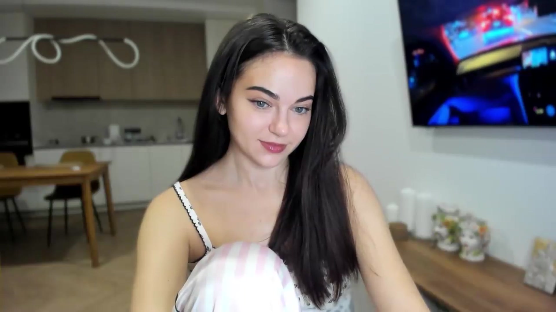 Gallery image thumbnail from BeeTheQueen's myfreecams stream on, 07/06/2026, 20:21 image 10 of 20