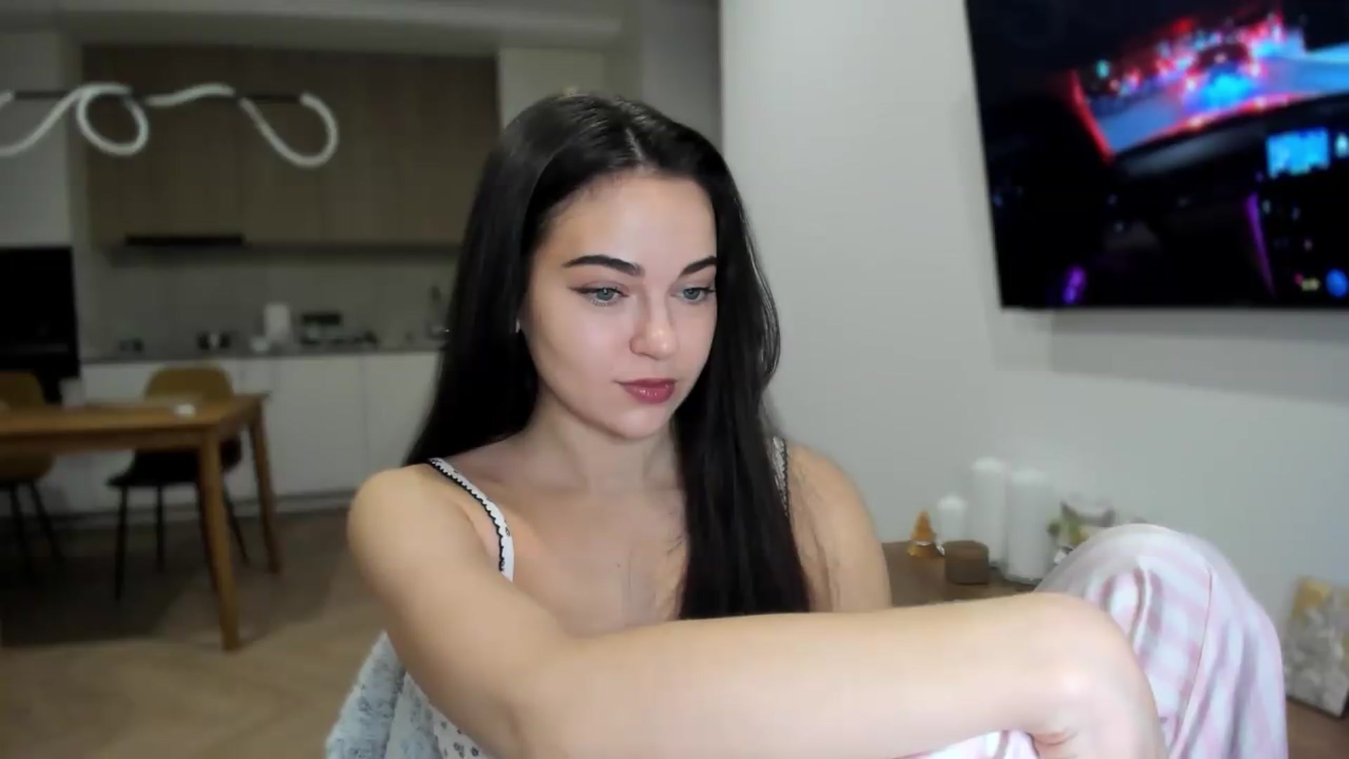 Gallery image thumbnail from BeeTheQueen's myfreecams stream on, 07/06/2026, 20:21 image 18 of 20