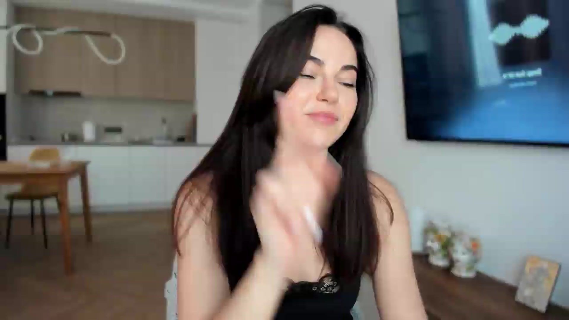 Gallery image thumbnail from BeeTheQueen's myfreecams stream on, 07/07/2026, 15:53 image 17 of 20