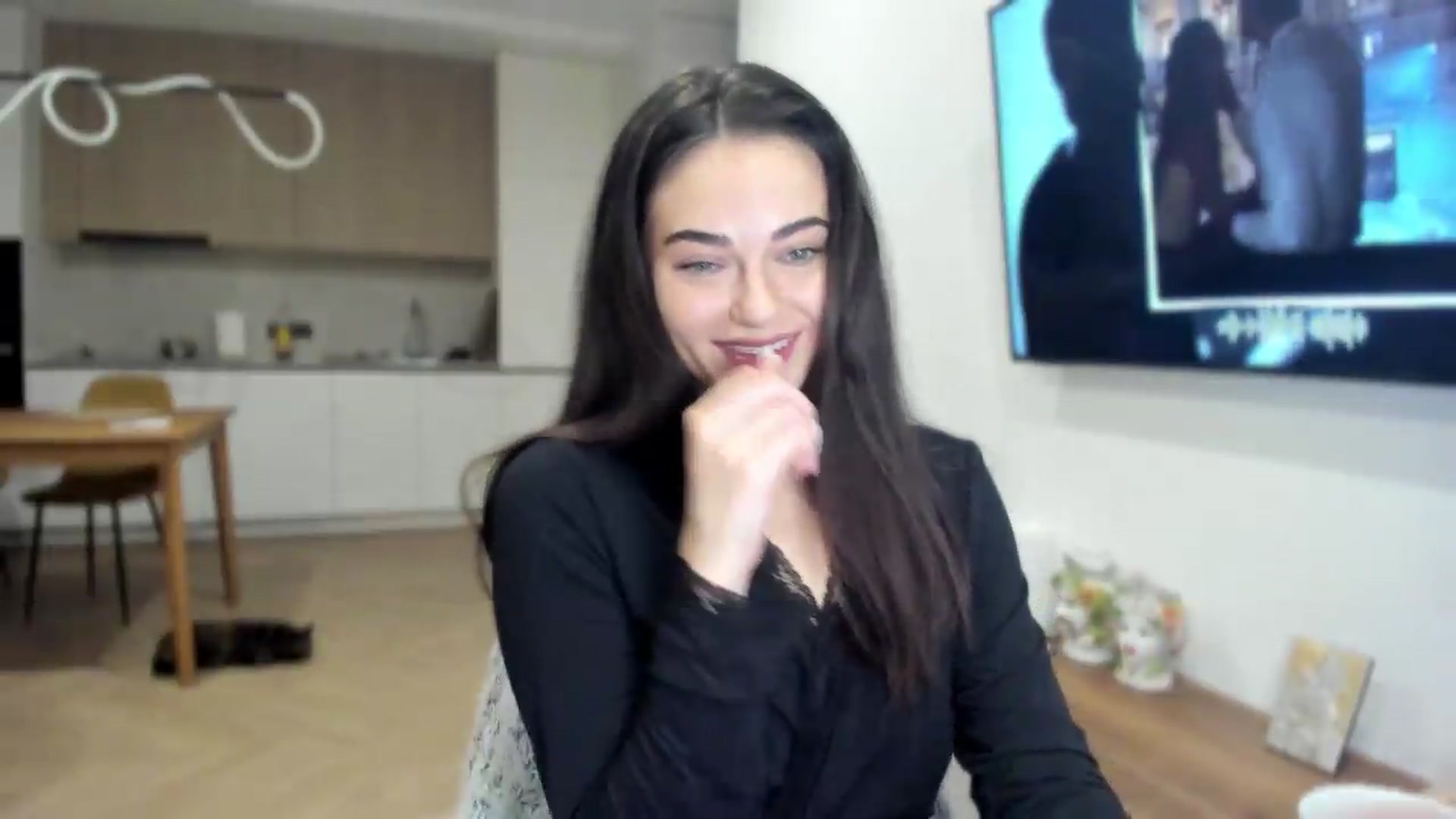 Gallery image thumbnail from BeeTheQueen's myfreecams stream on, 07/07/2026, 20:23 image 2 of 20