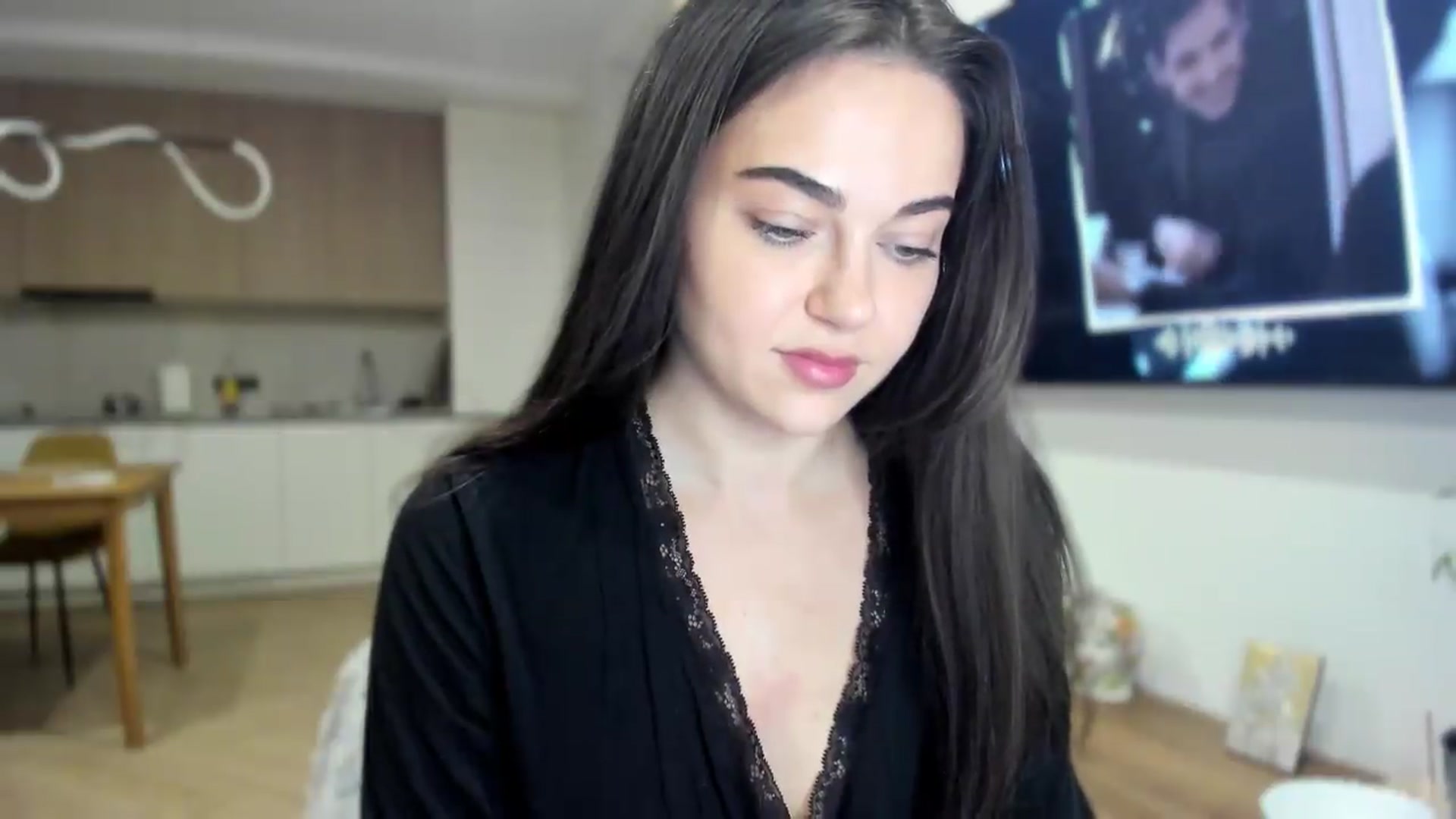 Gallery image thumbnail from BeeTheQueen's myfreecams stream on, 07/07/2026, 20:23 image 9 of 20