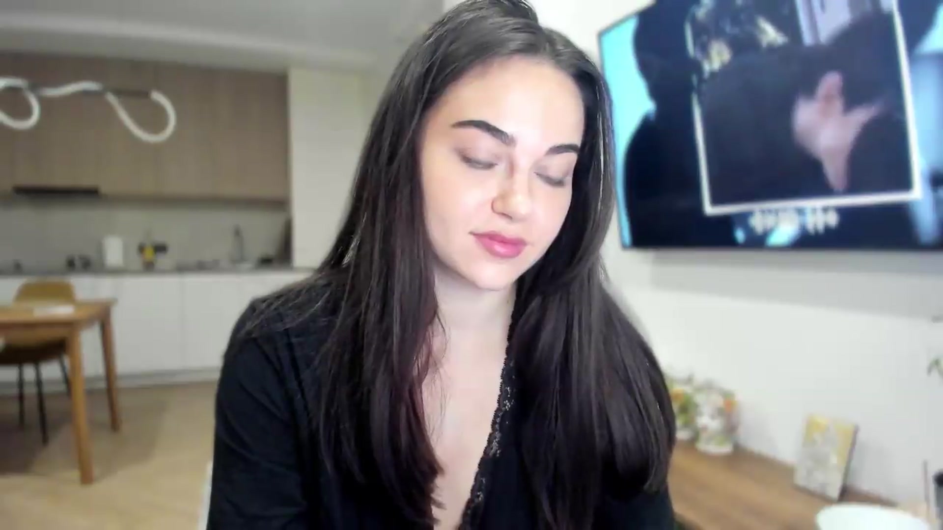 Gallery image thumbnail from BeeTheQueen's myfreecams stream on, 07/07/2026, 20:23 image 20 of 20