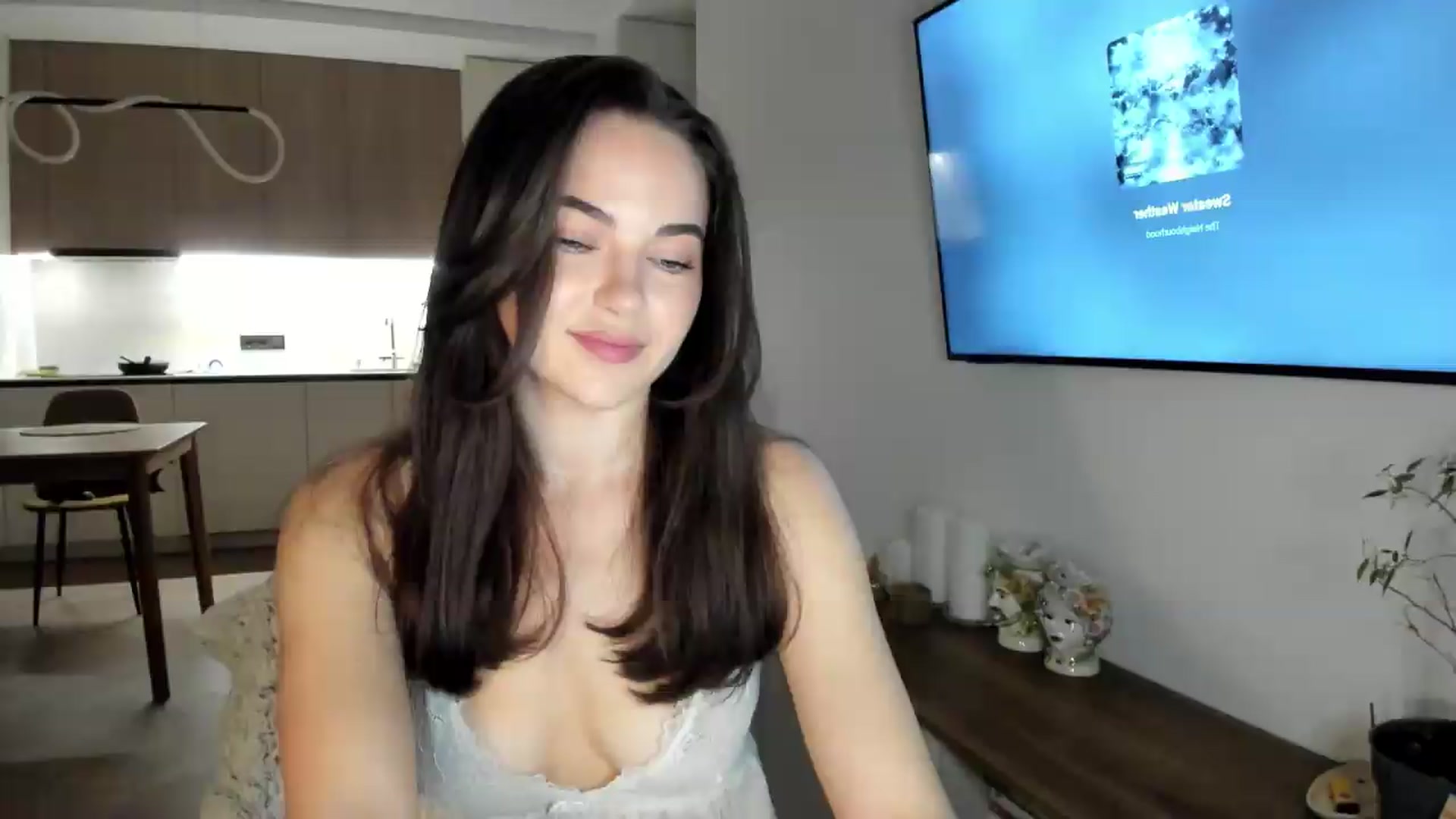 Gallery image thumbnail from BeeTheQueen's myfreecams stream on, 07/11/2026, 19:25 image 15 of 20