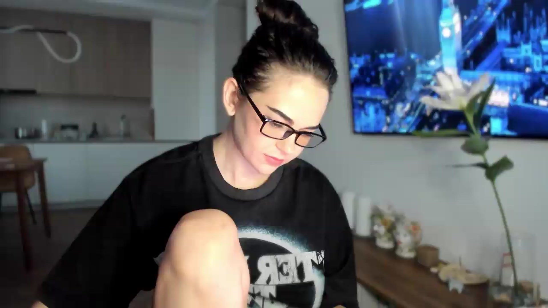 Gallery image thumbnail from BeeTheQueen's myfreecams stream on, 07/28/2026, 18:08 image 10 of 20