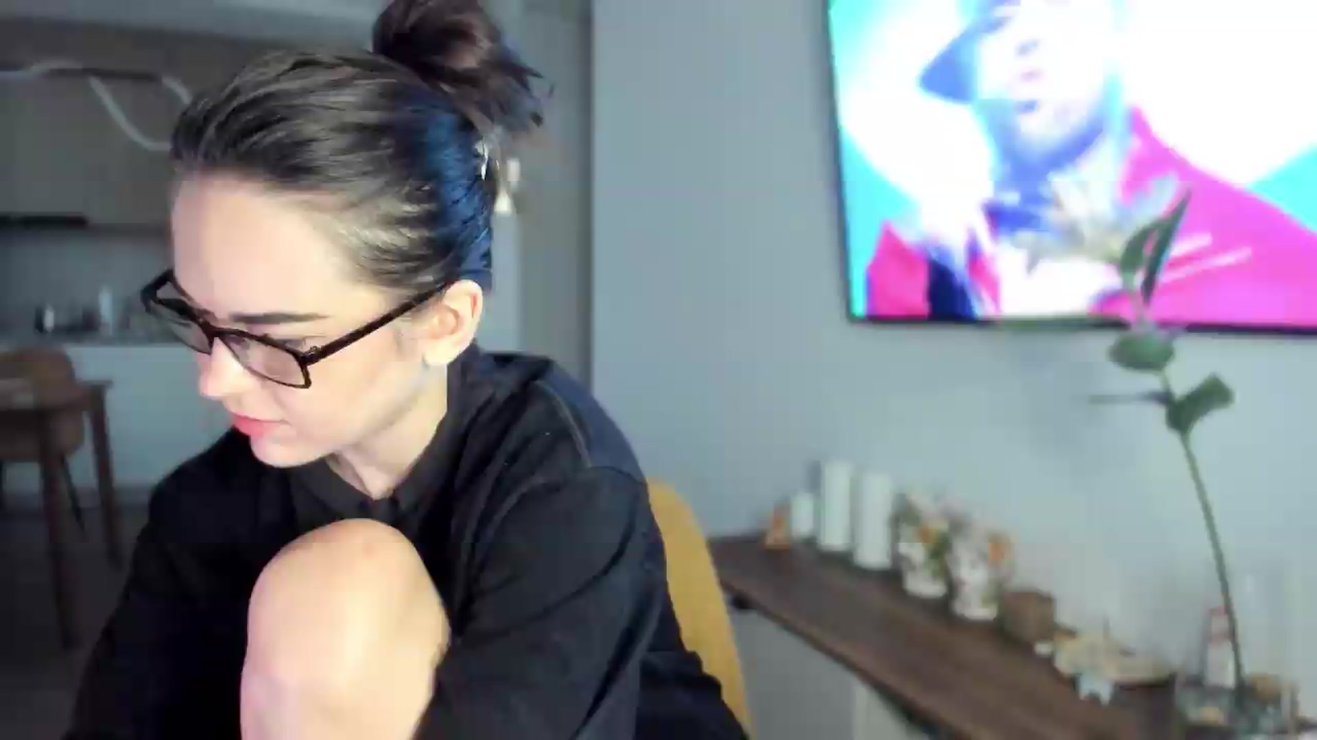 Gallery image thumbnail from BeeTheQueen's myfreecams stream on, 07/28/2026, 18:08 image 14 of 20