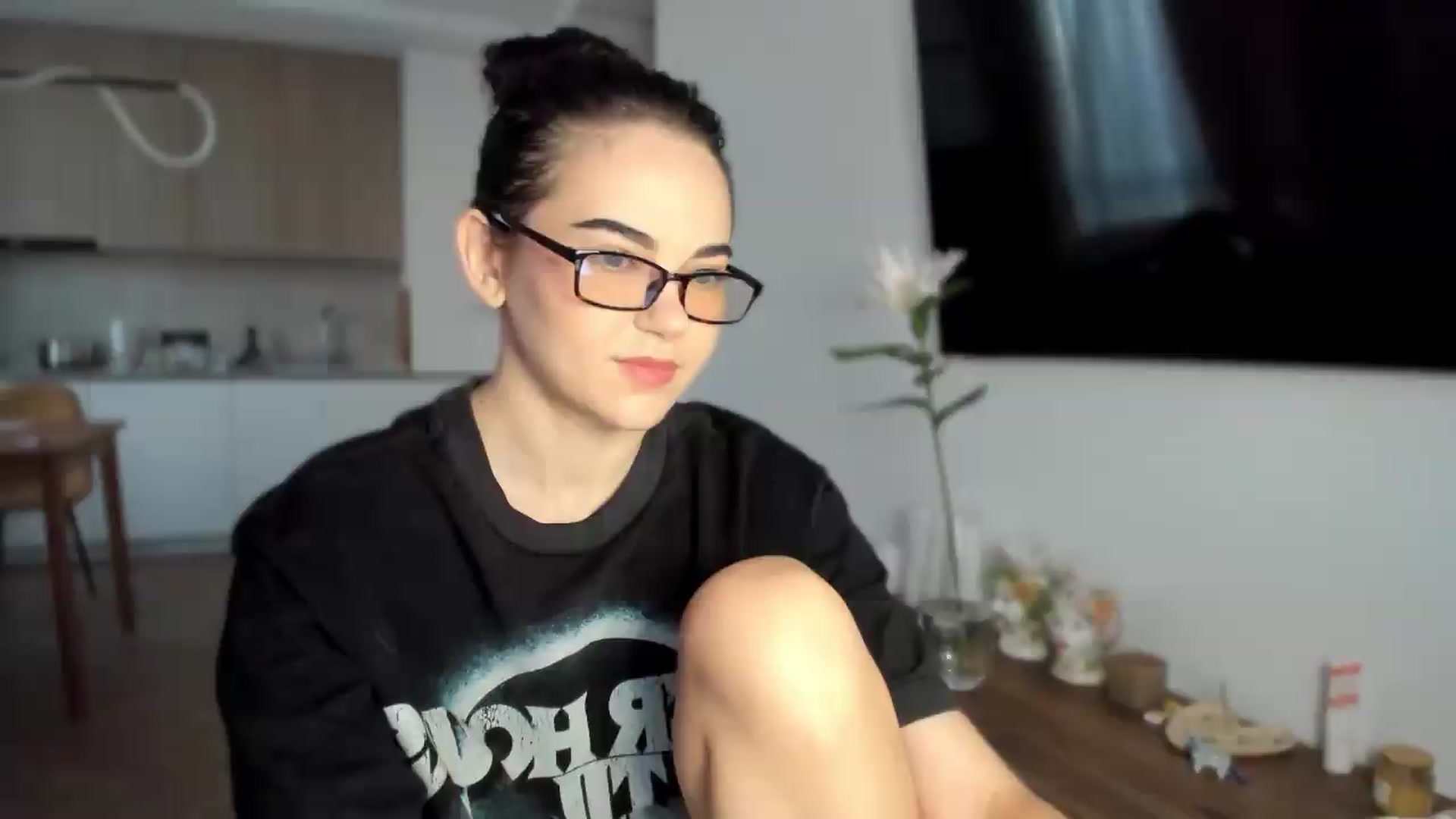 Gallery image thumbnail from BeeTheQueen's myfreecams stream on, 07/28/2026, 18:08 image 3 of 20