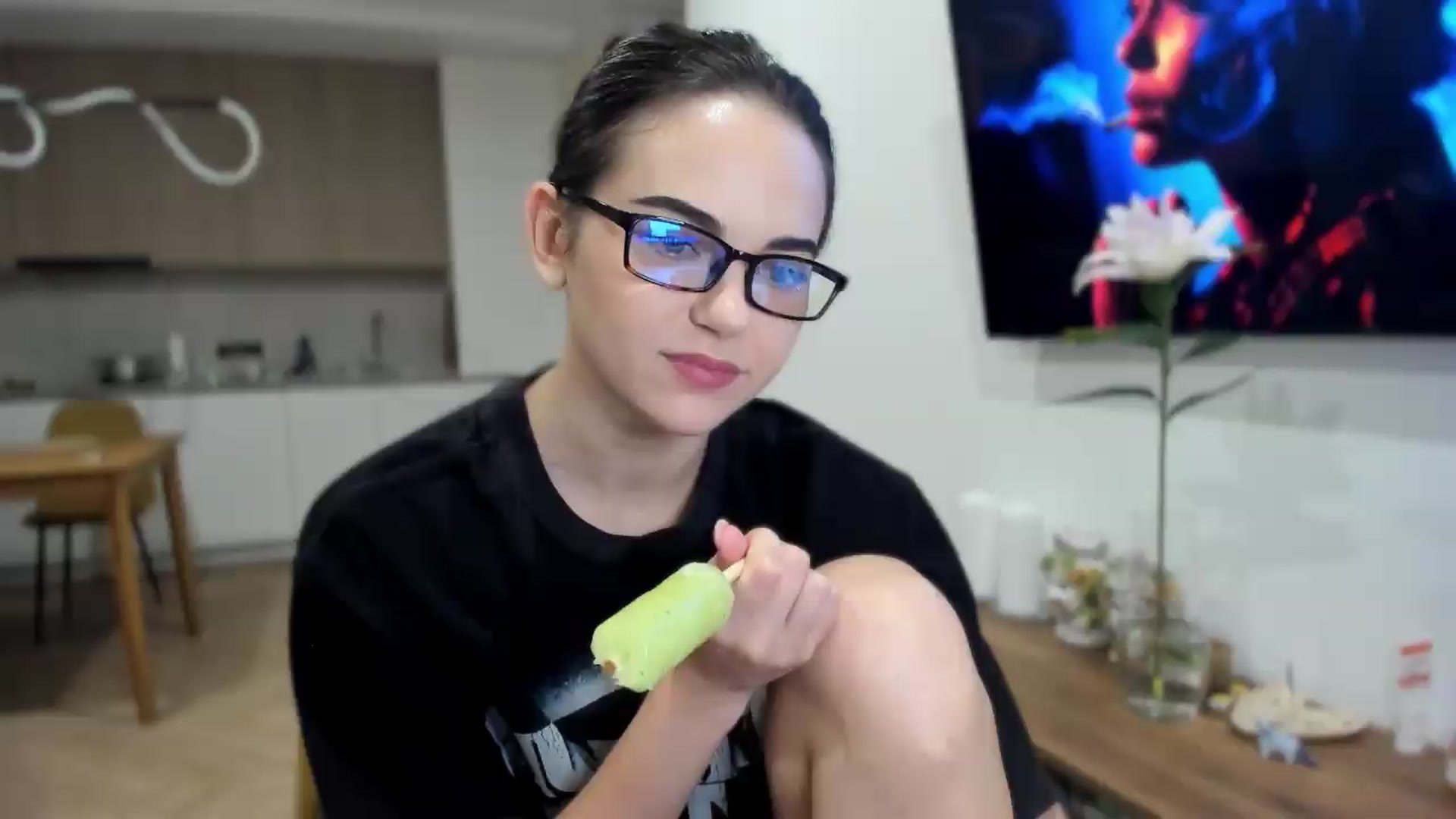 Gallery image thumbnail from BeeTheQueen's myfreecams stream on, 07/28/2026, 19:29 image 7 of 20