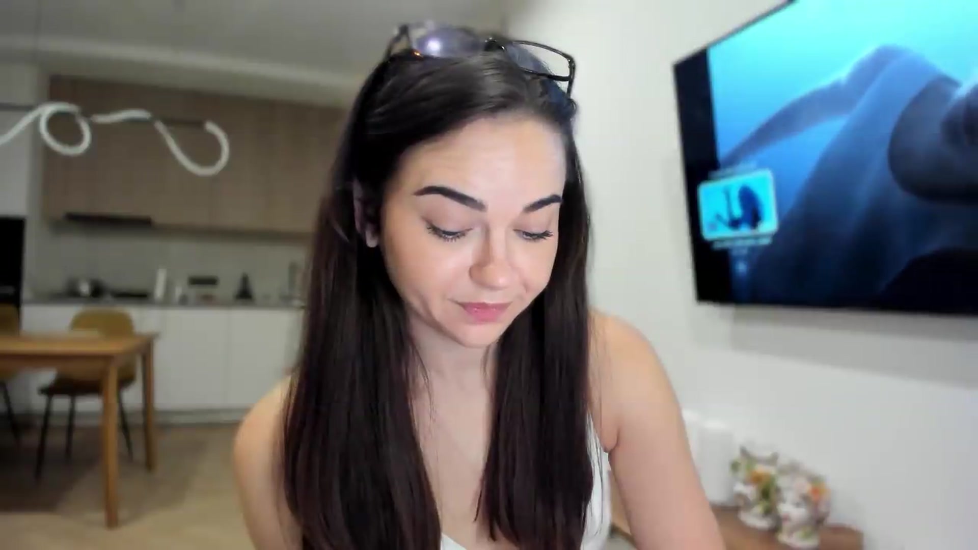 Gallery image thumbnail from BeeTheQueen's myfreecams stream on, 07/29/2026, 19:20 image 18 of 20