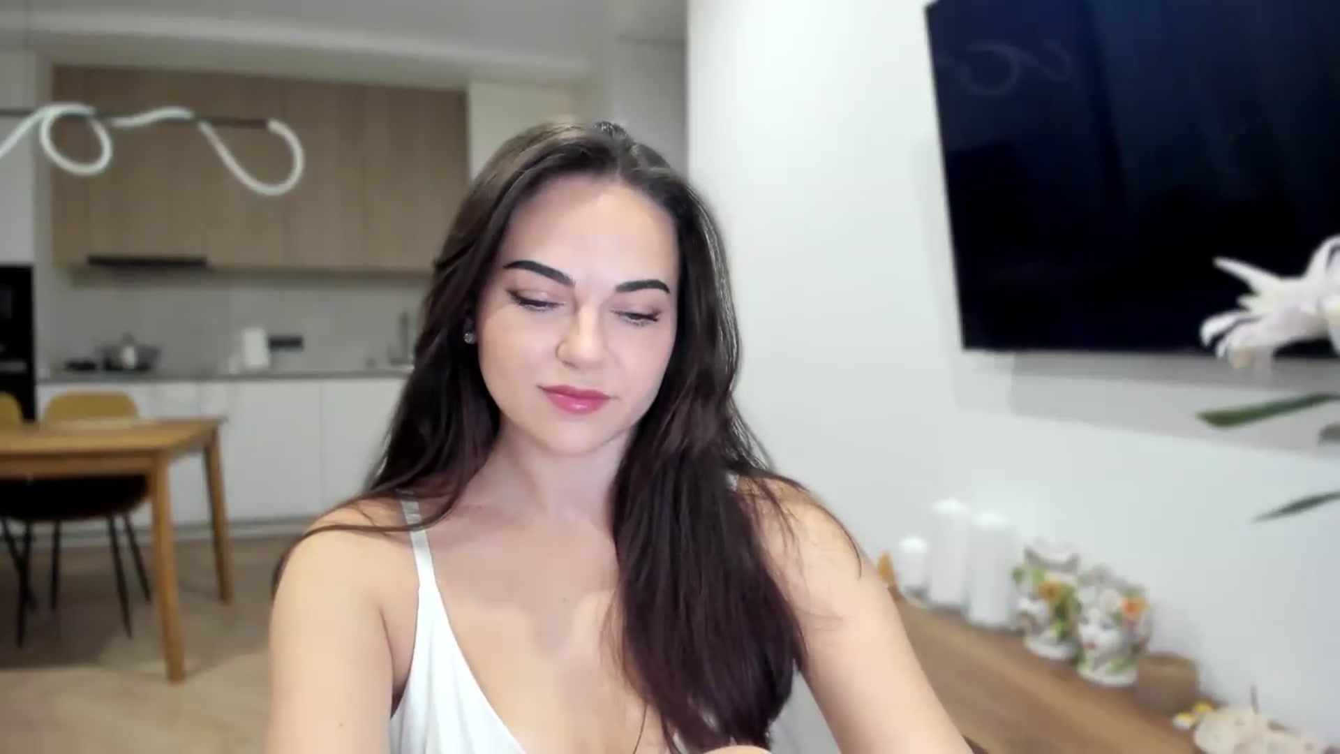 Gallery image thumbnail from BeeTheQueen's myfreecams stream on, 08/01/2026, 18:26 image 20 of 20