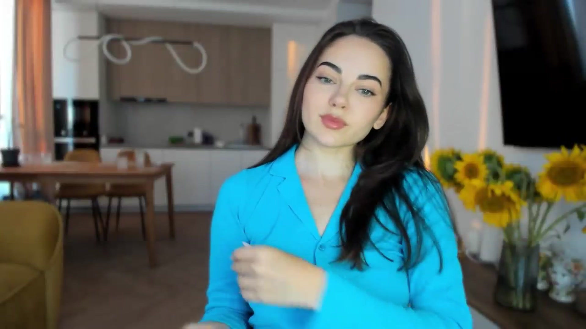 Gallery image thumbnail from BeeTheQueen's myfreecams stream on, 08/03/2026, 17:12 image 8 of 20