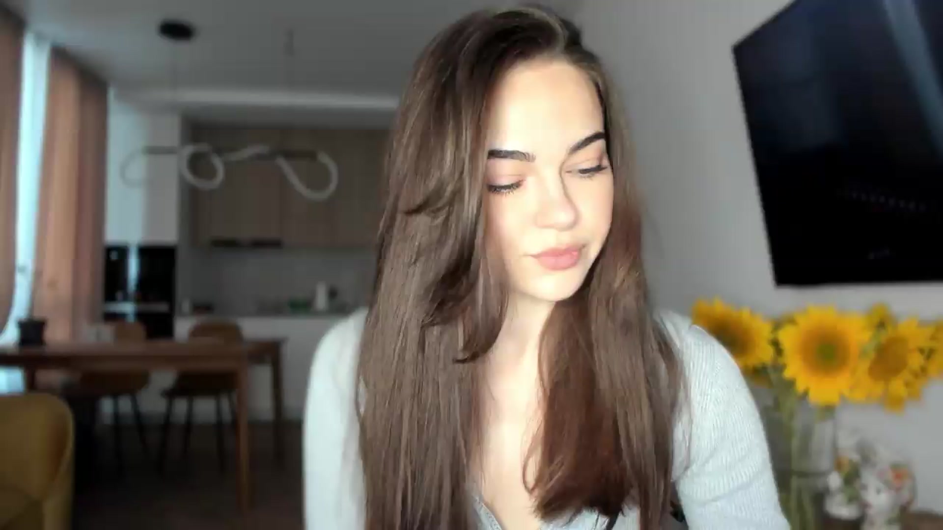 Gallery image thumbnail from BeeTheQueen's myfreecams stream on, 08/05/2026, 17:56 image 8 of 20