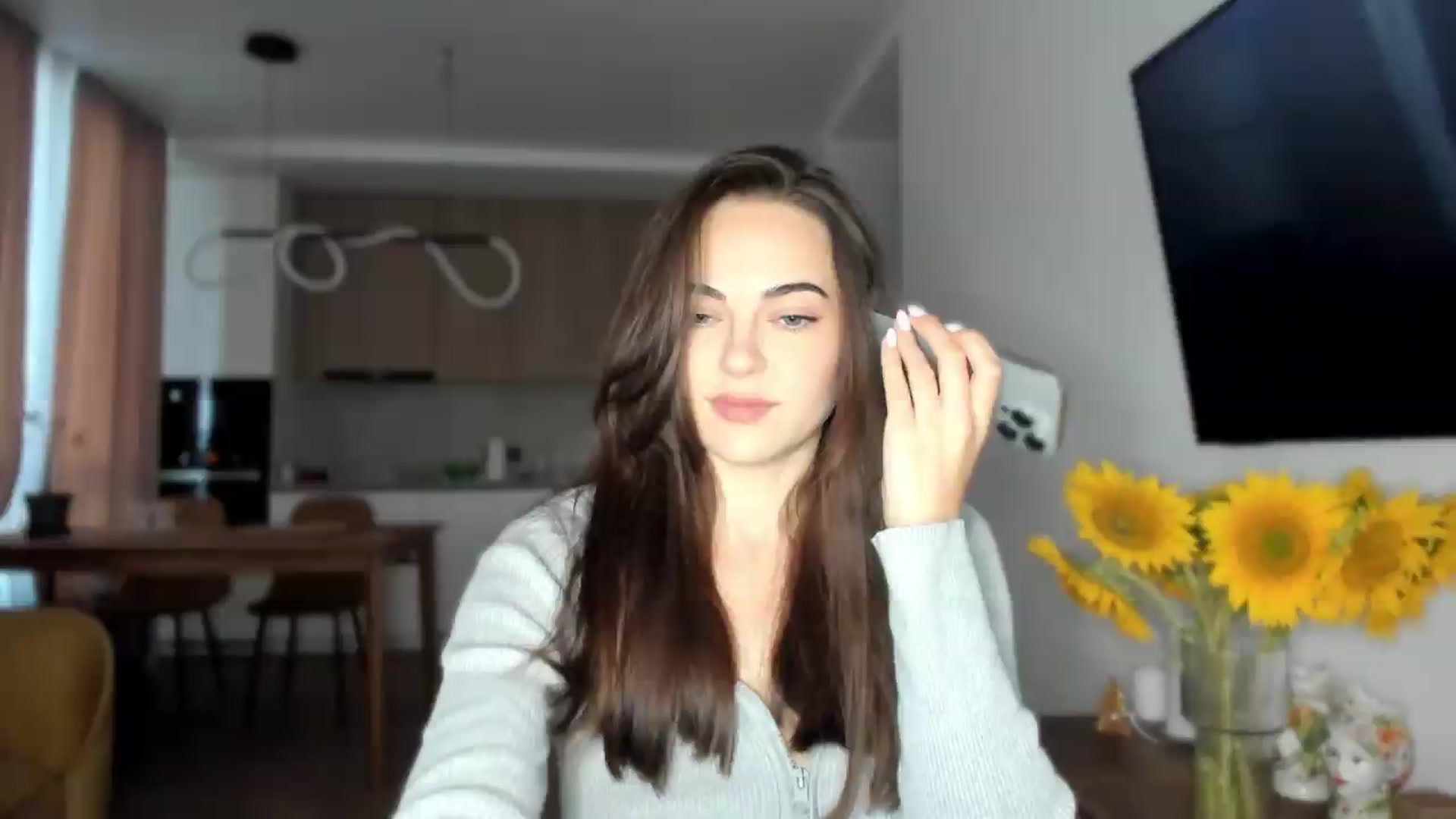 Gallery image thumbnail from BeeTheQueen's myfreecams stream on, 08/05/2026, 17:56 image 13 of 20