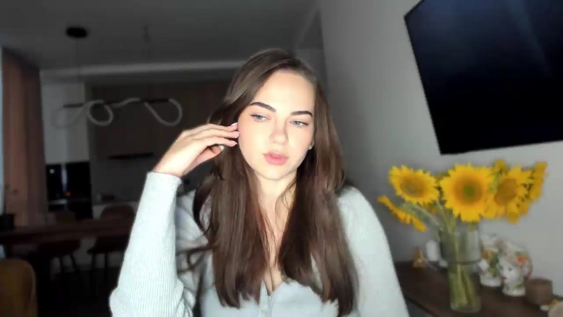 Gallery image thumbnail from BeeTheQueen's myfreecams stream on, 08/05/2026, 17:56 image 20 of 20