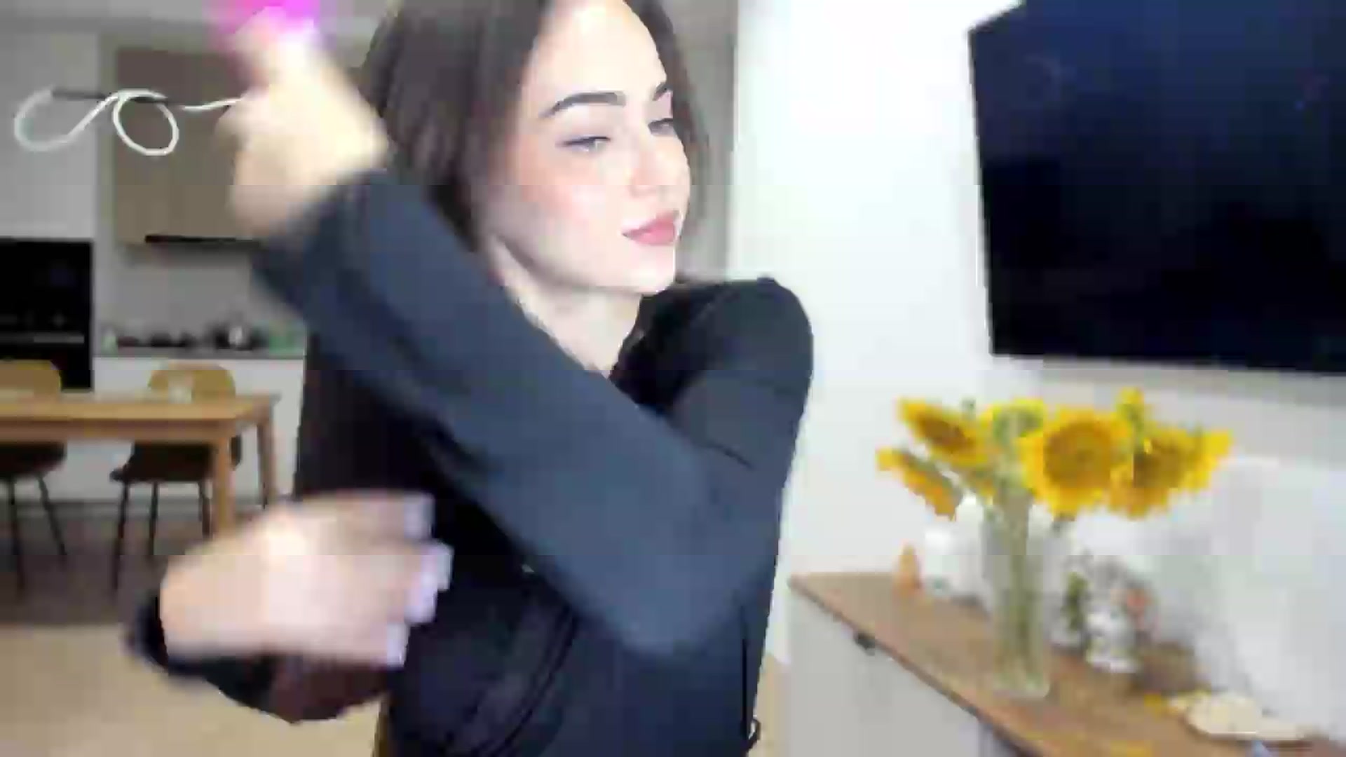 Gallery image thumbnail from BeeTheQueen's myfreecams stream on, 08/07/2026, 19:03 image 4 of 20