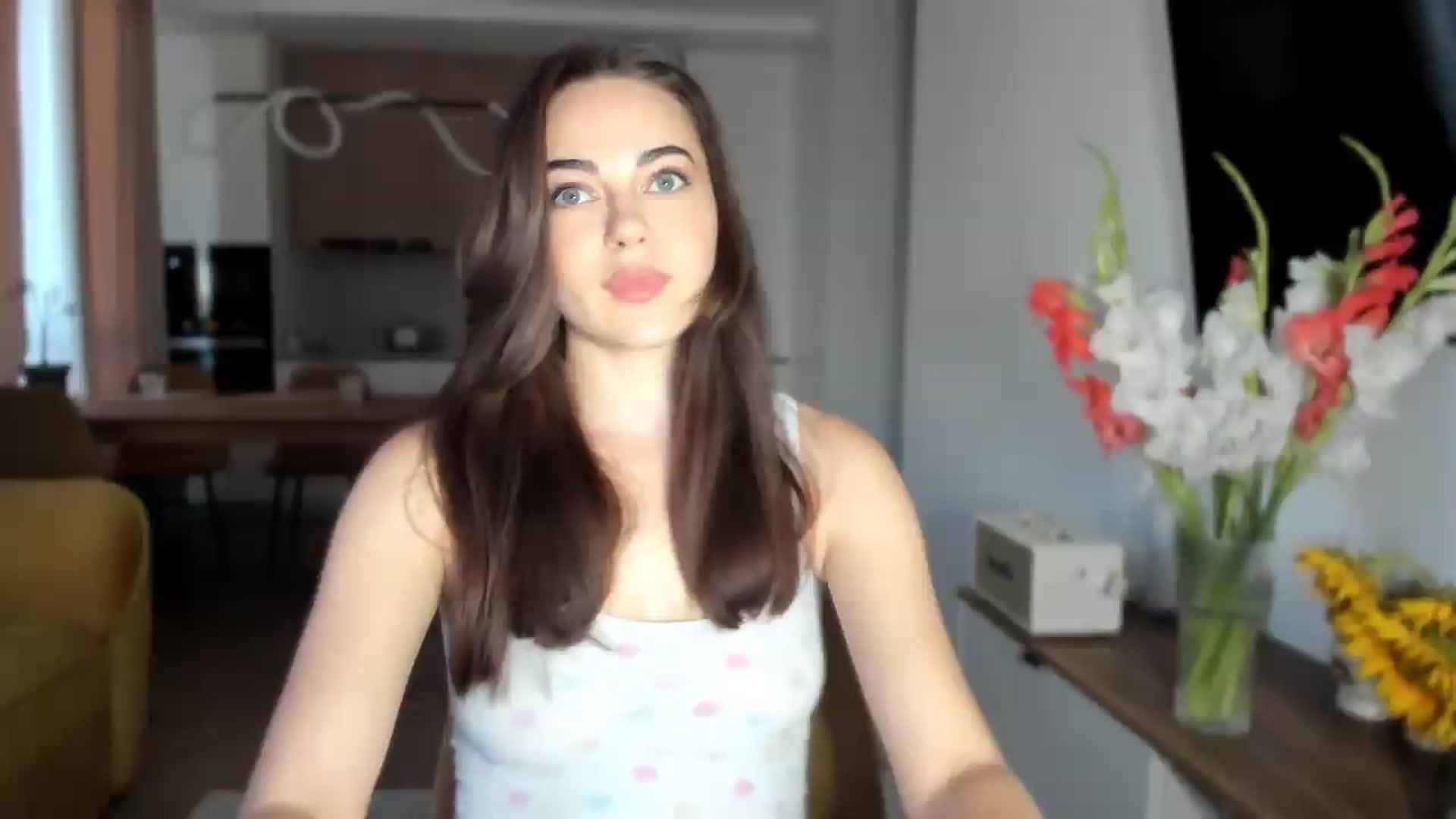 Gallery image thumbnail from BeeTheQueen's myfreecams stream on, 08/09/2026, 17:47 image 16 of 20