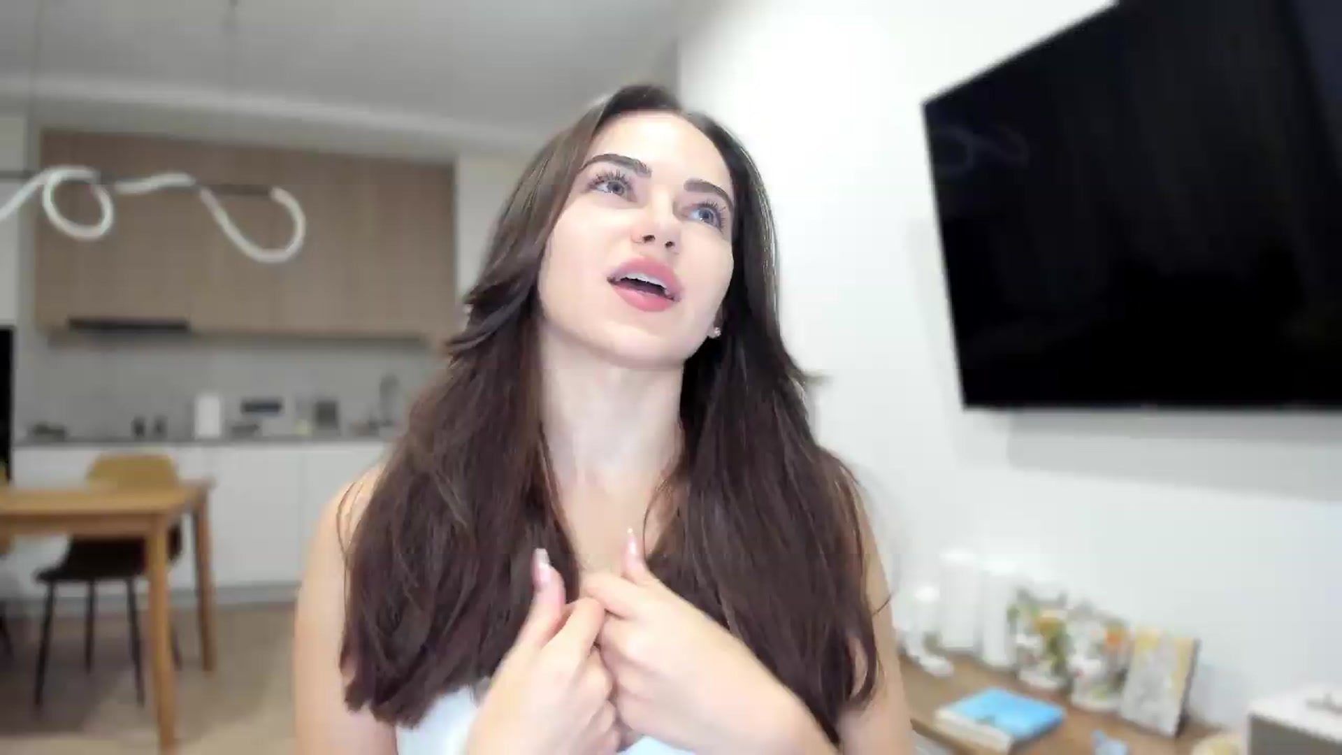 Gallery image thumbnail from BeeTheQueen's myfreecams stream on, 08/24/2026, 18:22 image 13 of 20