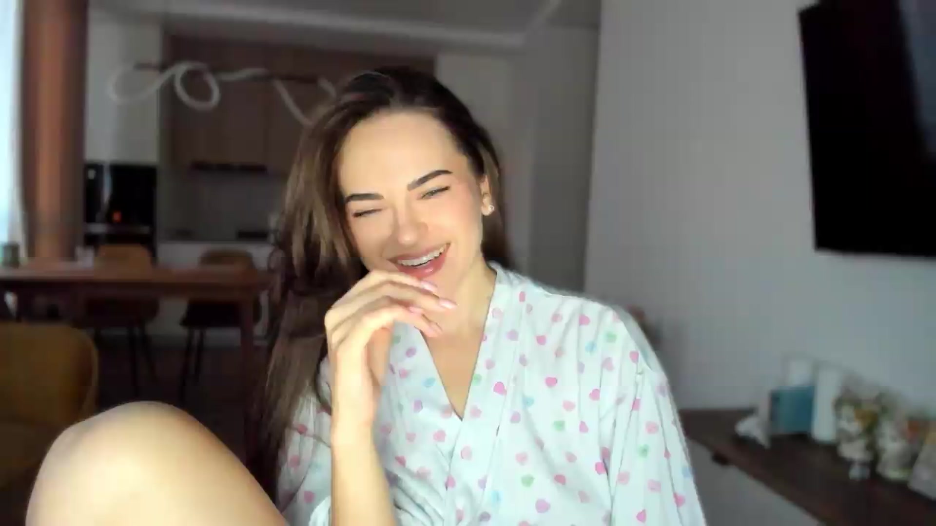 Gallery image thumbnail from BeeTheQueen's myfreecams stream on, 08/25/2026, 17:19 image 16 of 20