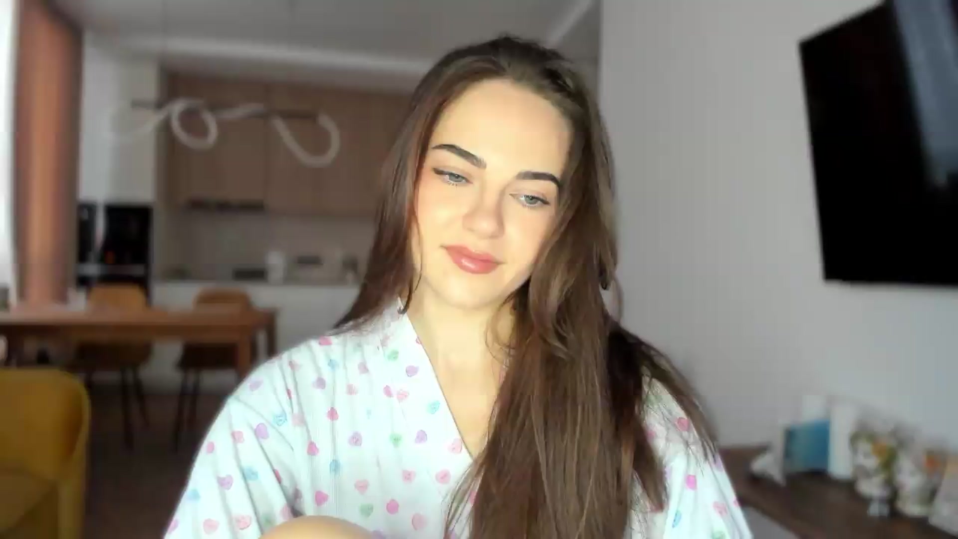 Gallery image thumbnail from BeeTheQueen's myfreecams stream on, 08/25/2026, 17:19 image 6 of 20