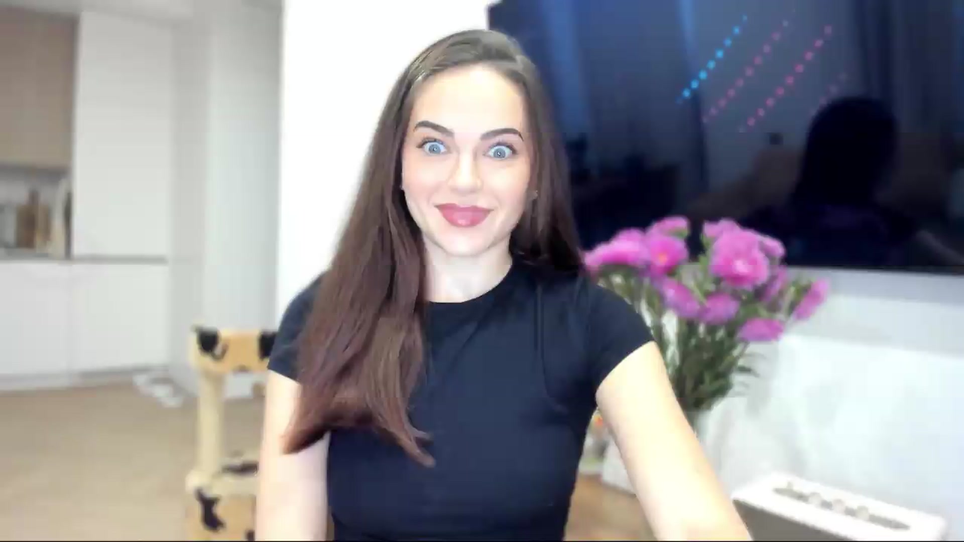 Gallery image thumbnail from BeeTheQueen's myfreecams stream on, 08/31/2026, 18:07 image 1 of 20