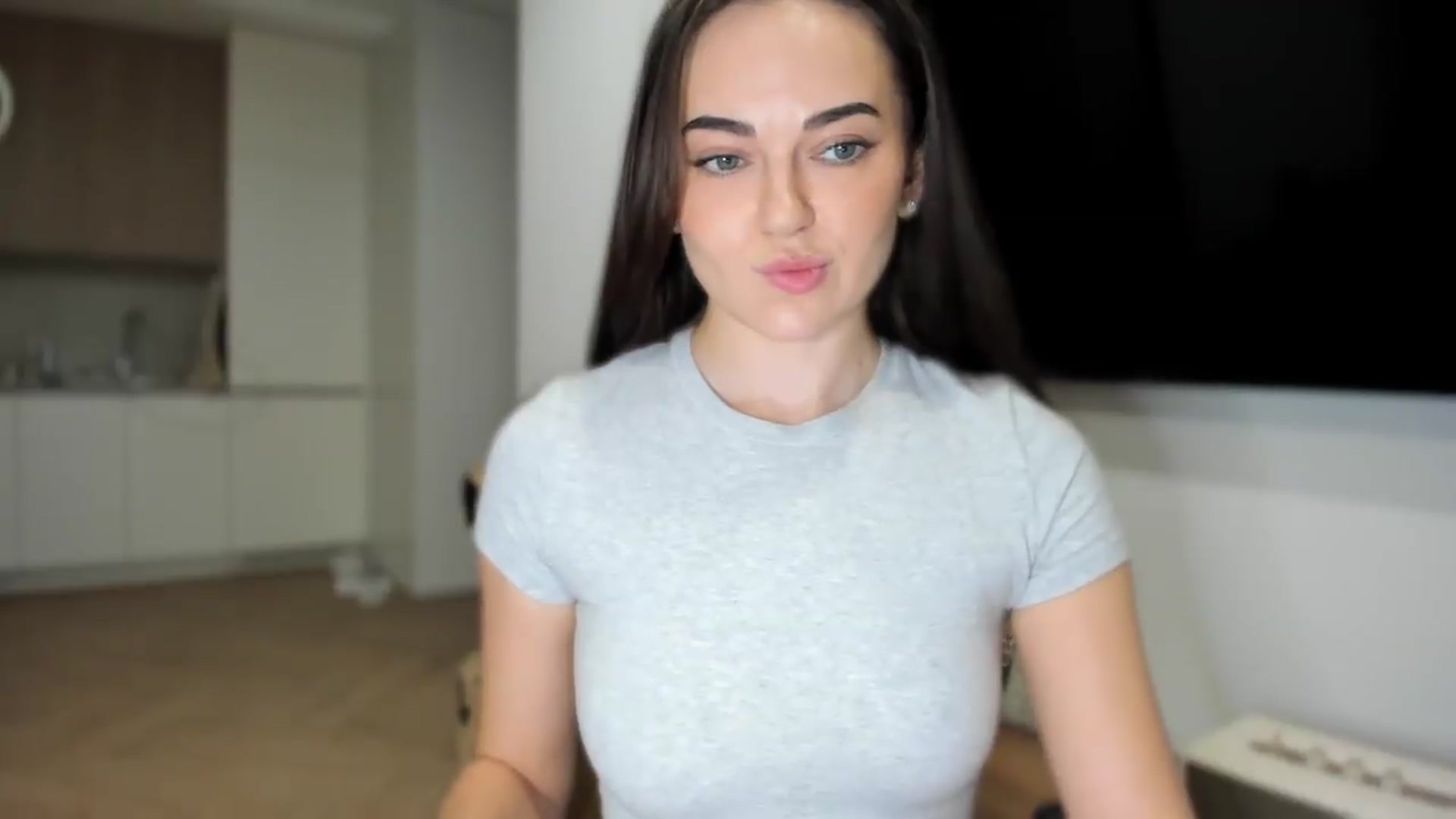 Gallery image thumbnail from BeeTheQueen's myfreecams stream on, 09/02/2026, 19:49 image 19 of 20