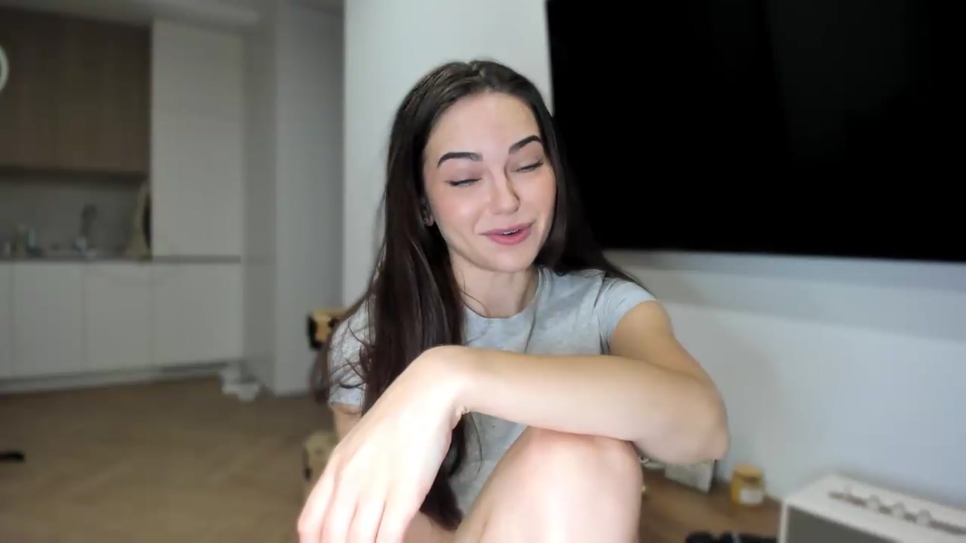 Gallery image thumbnail from BeeTheQueen's myfreecams stream on, 09/02/2026, 19:49 image 7 of 20