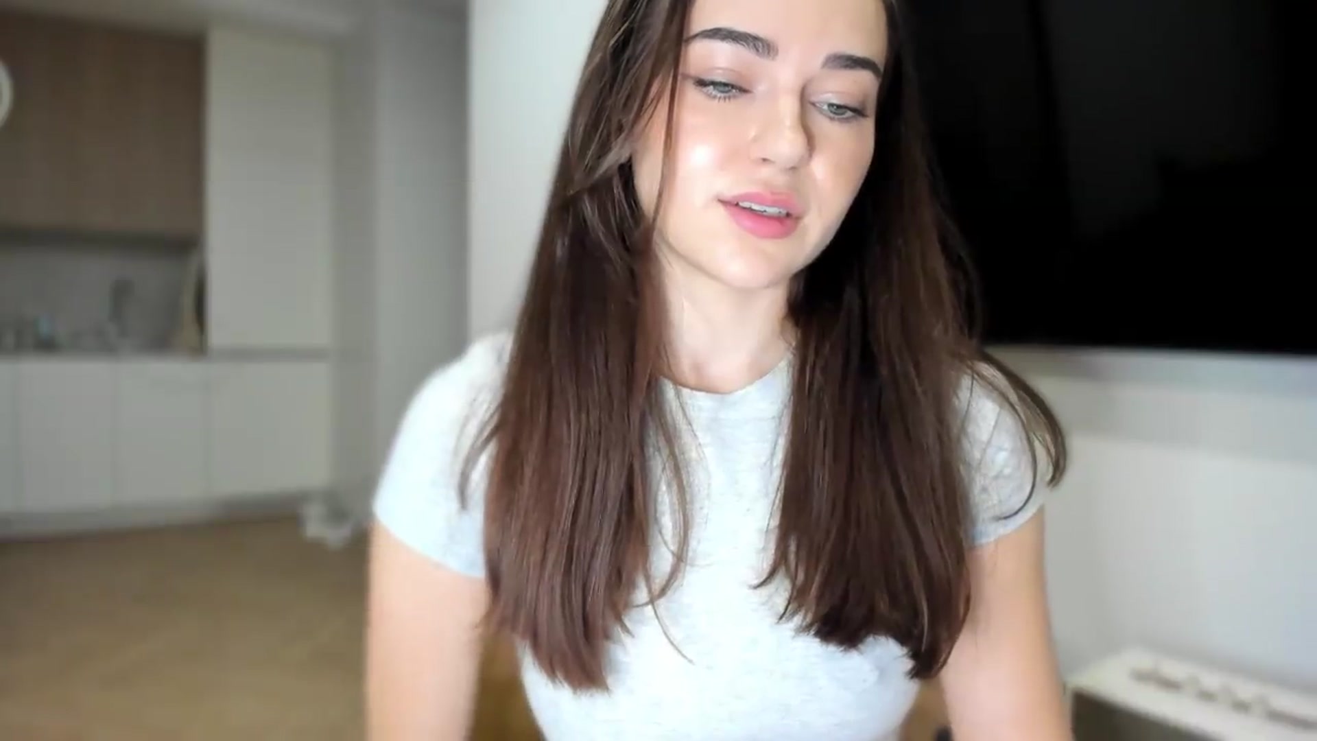 Gallery image thumbnail from BeeTheQueen's myfreecams stream on, 09/02/2026, 19:49 image 18 of 20