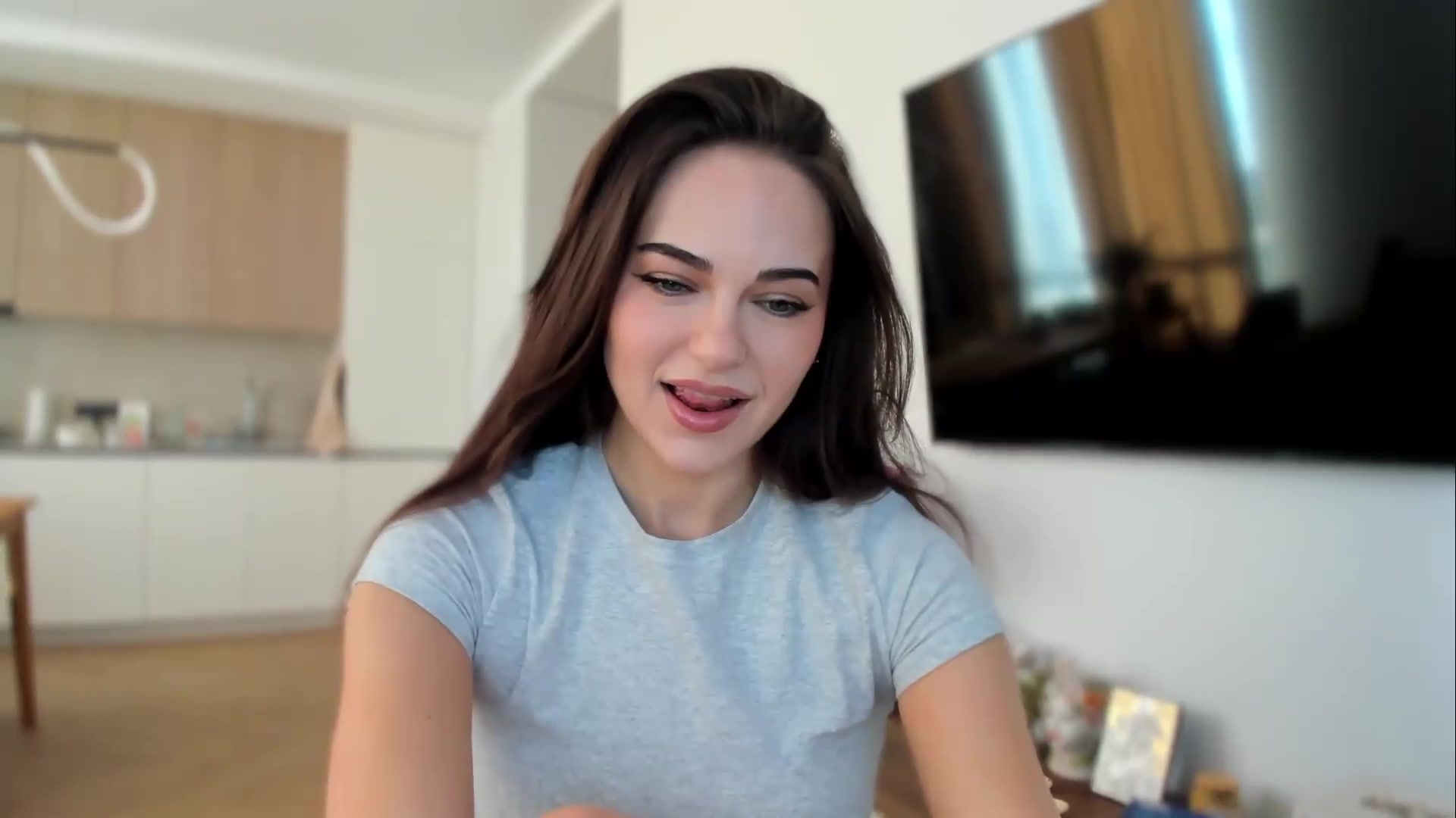 Gallery image thumbnail from BeeTheQueen's myfreecams stream on, 09/05/2026, 15:56 image 11 of 20