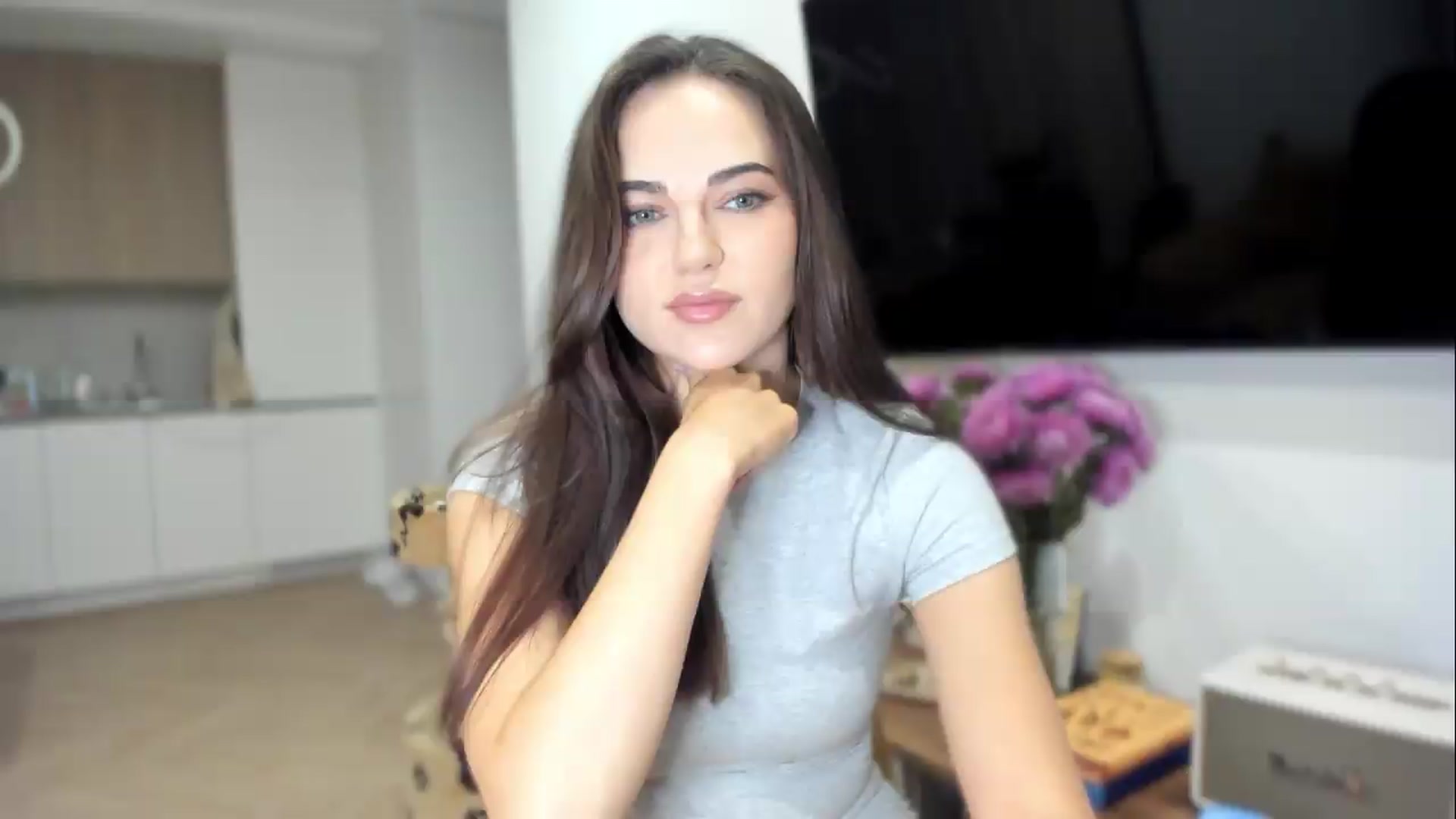 Gallery image thumbnail from BeeTheQueen's myfreecams stream on, 09/05/2026, 19:41 image 4 of 20