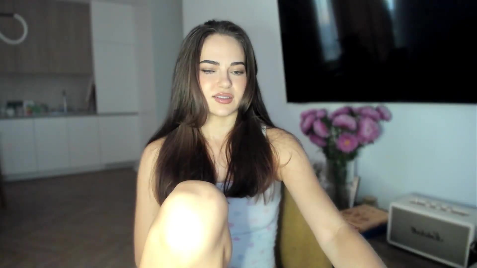 Gallery image thumbnail from BeeTheQueen's myfreecams stream on, 09/06/2026, 17:10 image 15 of 20