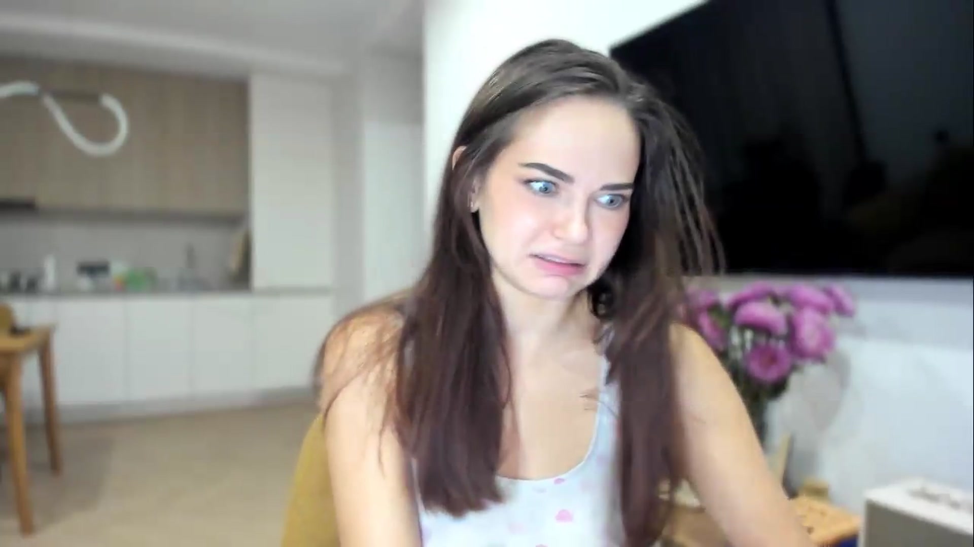 Gallery image thumbnail from BeeTheQueen's myfreecams stream on, 09/06/2026, 22:09 image 20 of 20