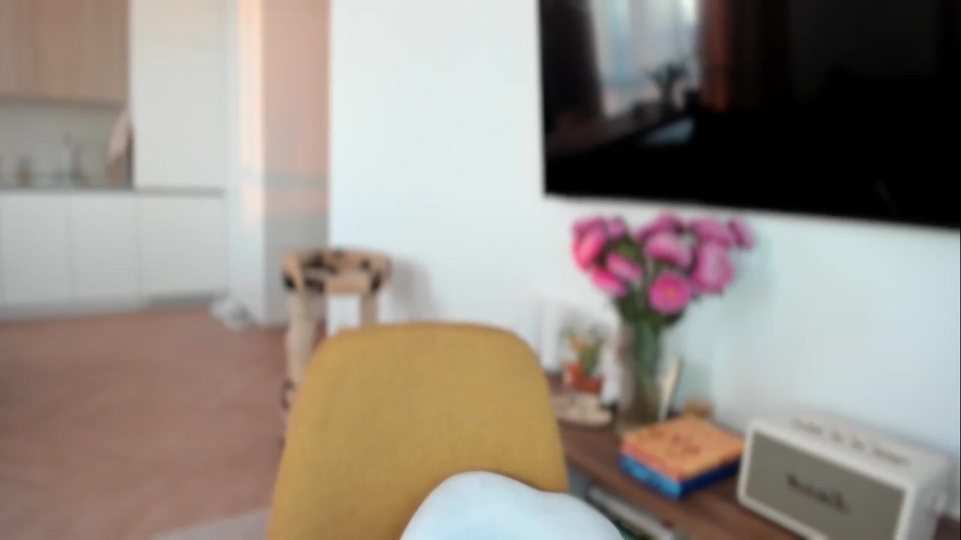 Gallery image thumbnail from BeeTheQueen's myfreecams stream on, 09/07/2026, 18:06 image 1 of 20