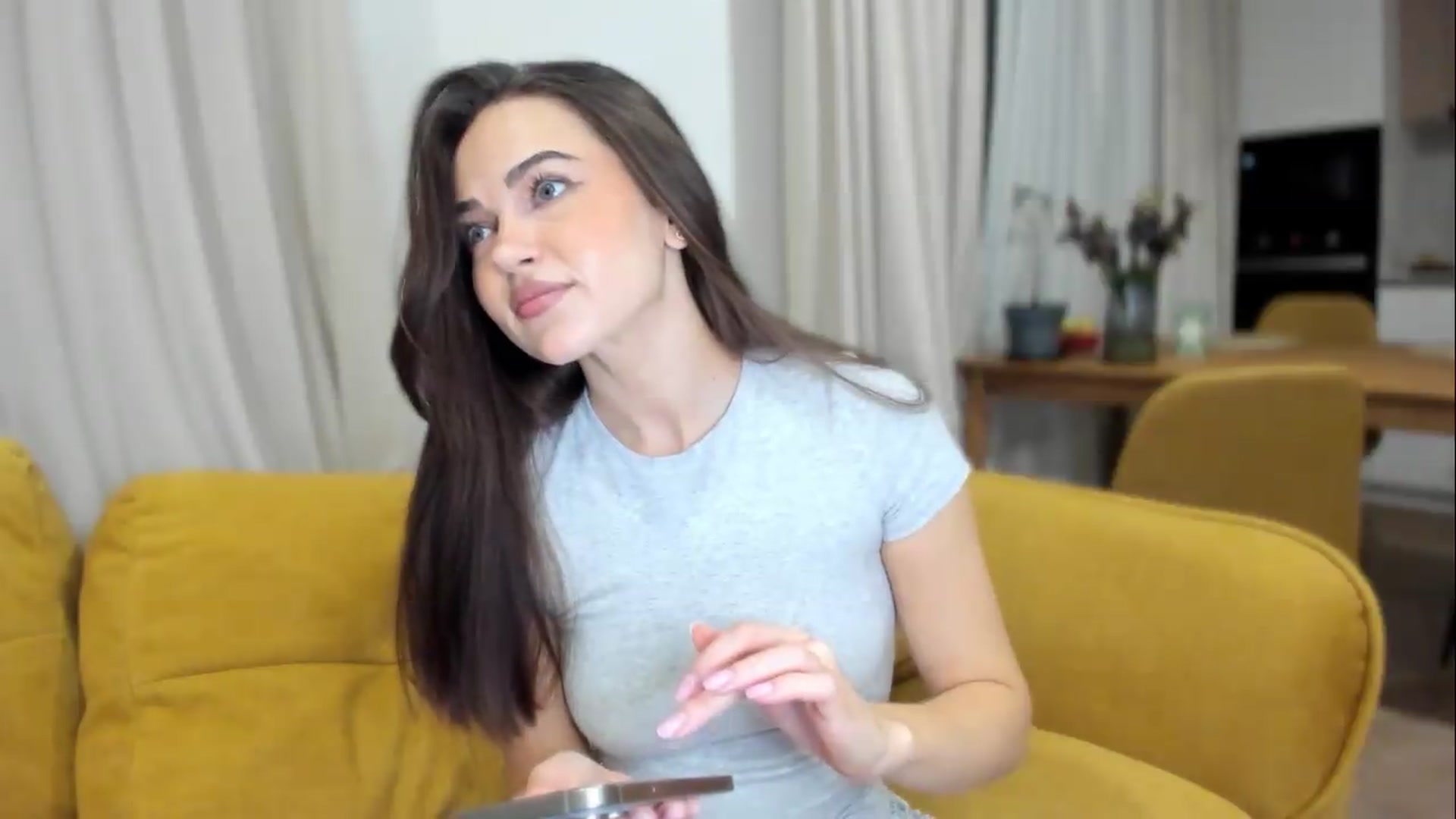 Gallery image thumbnail from BeeTheQueen's myfreecams stream on, 09/07/2026, 21:28 image 7 of 20