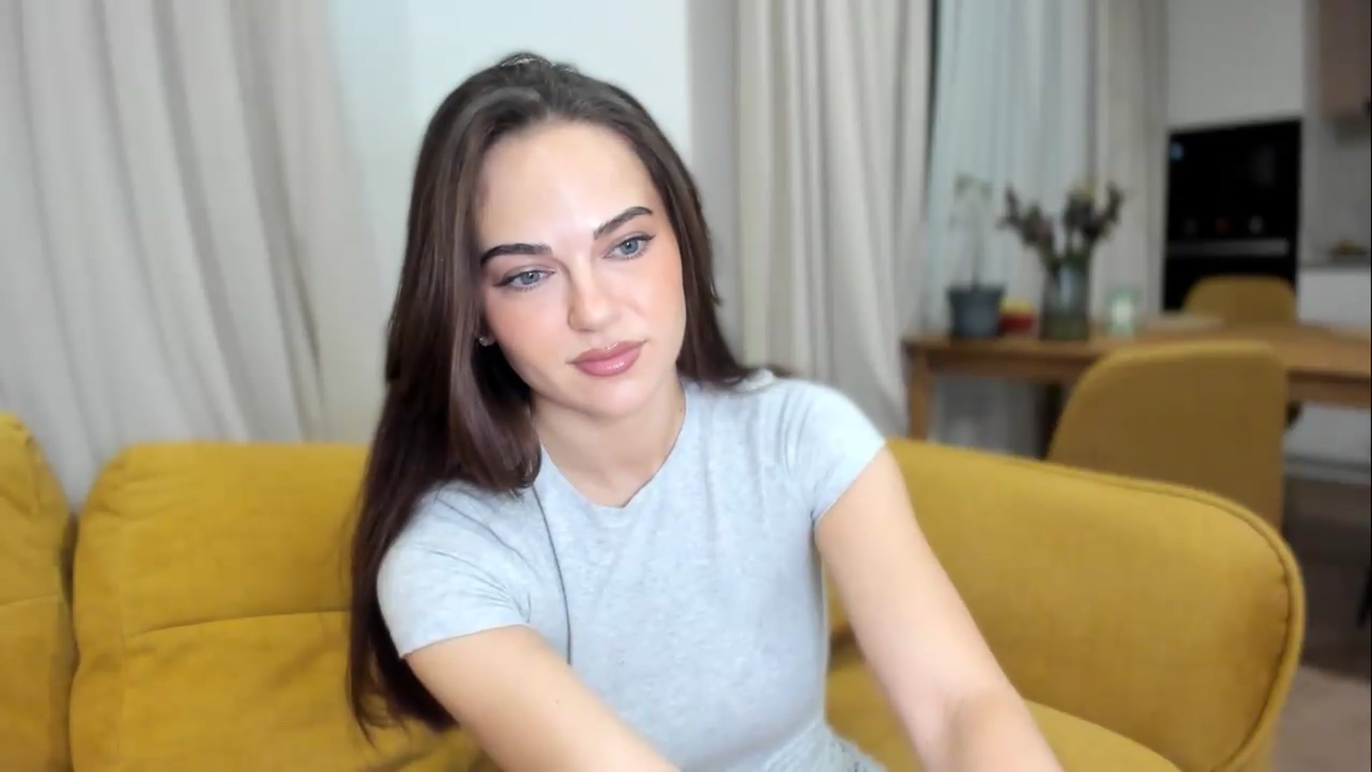 Gallery image thumbnail from BeeTheQueen's myfreecams stream on, 09/07/2026, 21:28 image 2 of 20