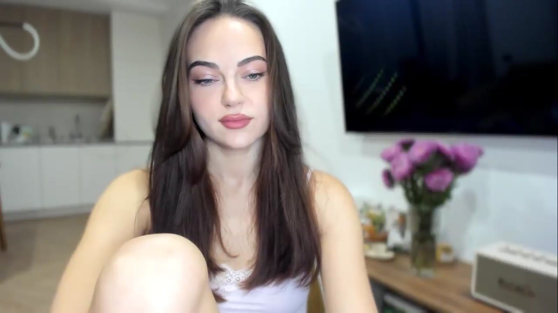Gallery image thumbnail from BeeTheQueen's myfreecams stream on, 09/08/2026, 17:48 image 7 of 20