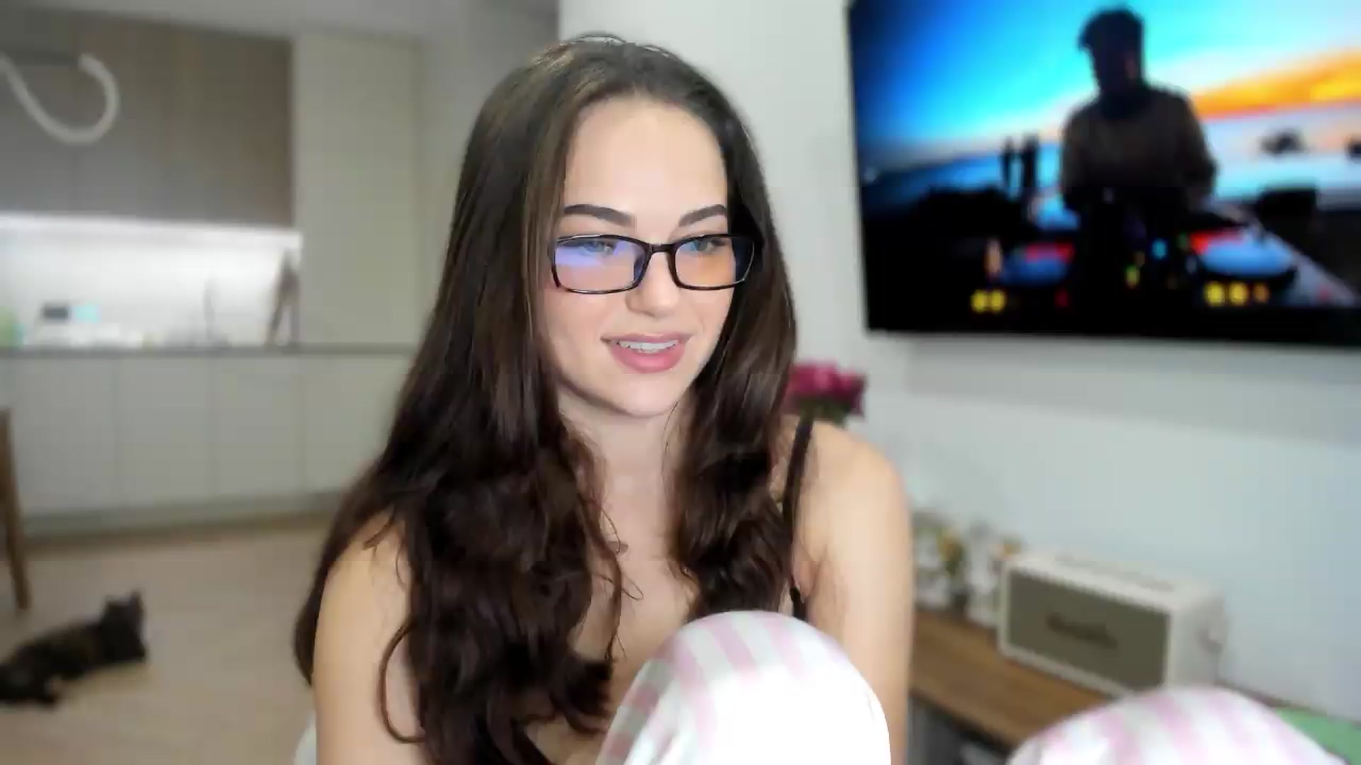 Gallery image thumbnail from BeeTheQueen's myfreecams stream on, 09/11/2026, 21:07 image 15 of 20