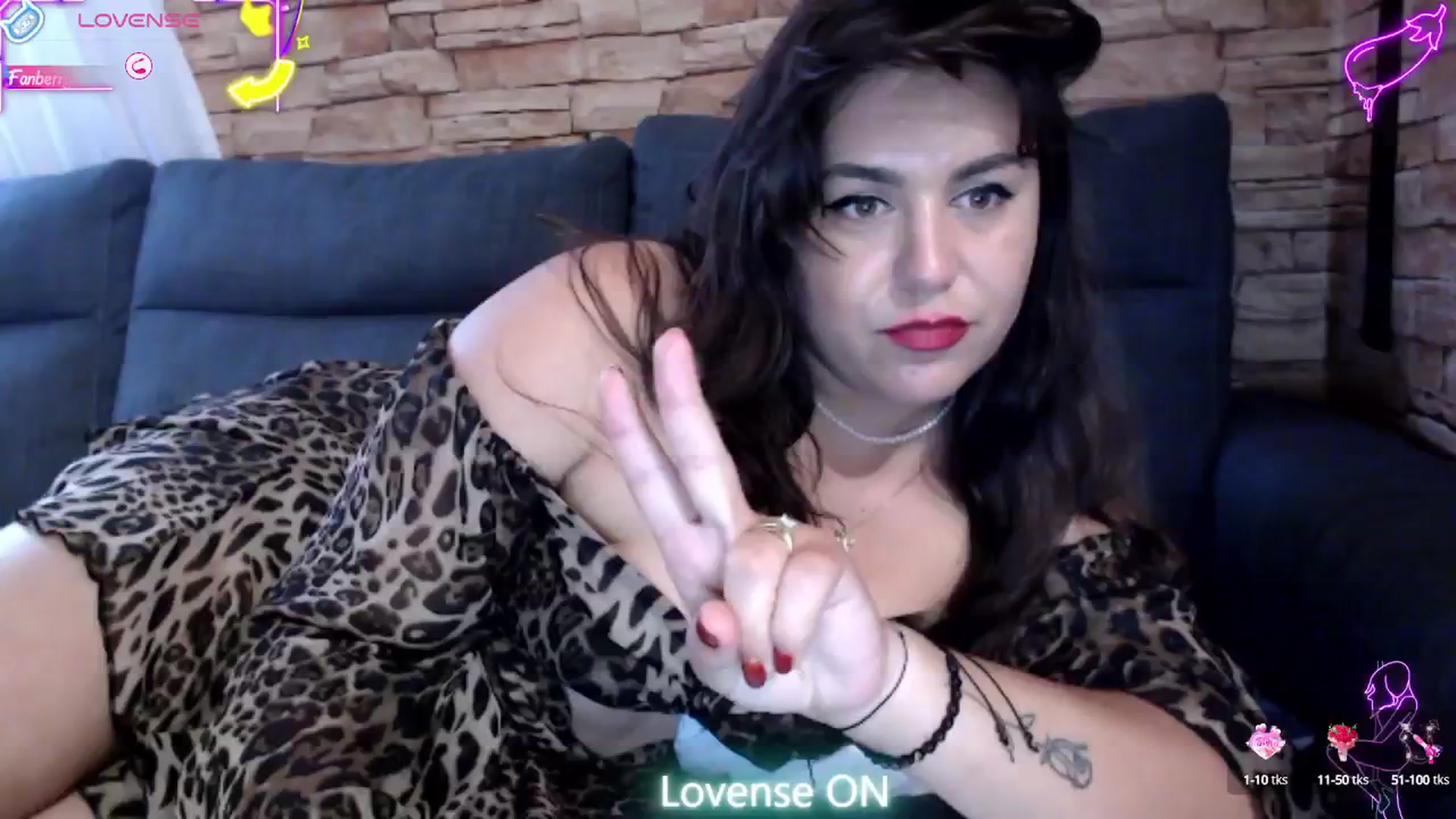 Gallery image thumbnail from BeeVelvet's myfreecams stream on, 06/02/2025, 12:38 image 1 of 20