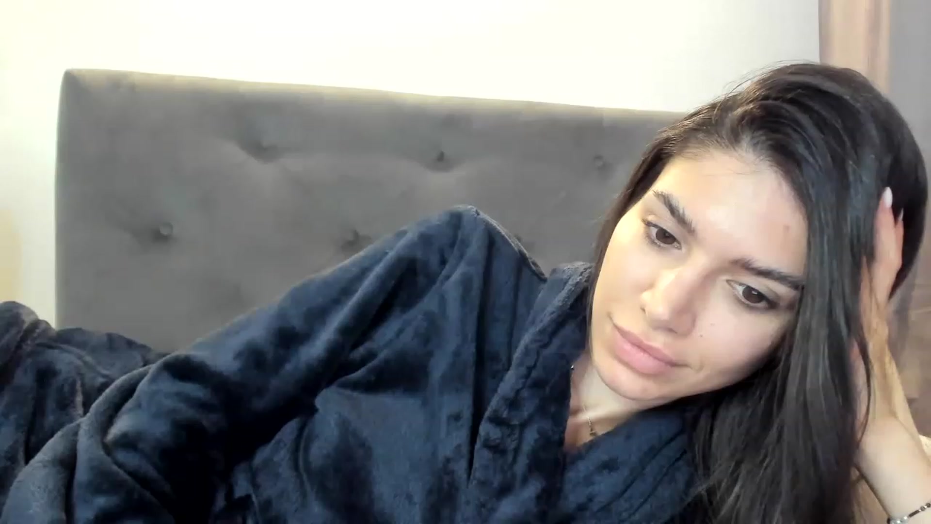Gallery image thumbnail from Bee_Bee's myfreecams stream on, 11/19/2022, 22:30 image 20 of 20